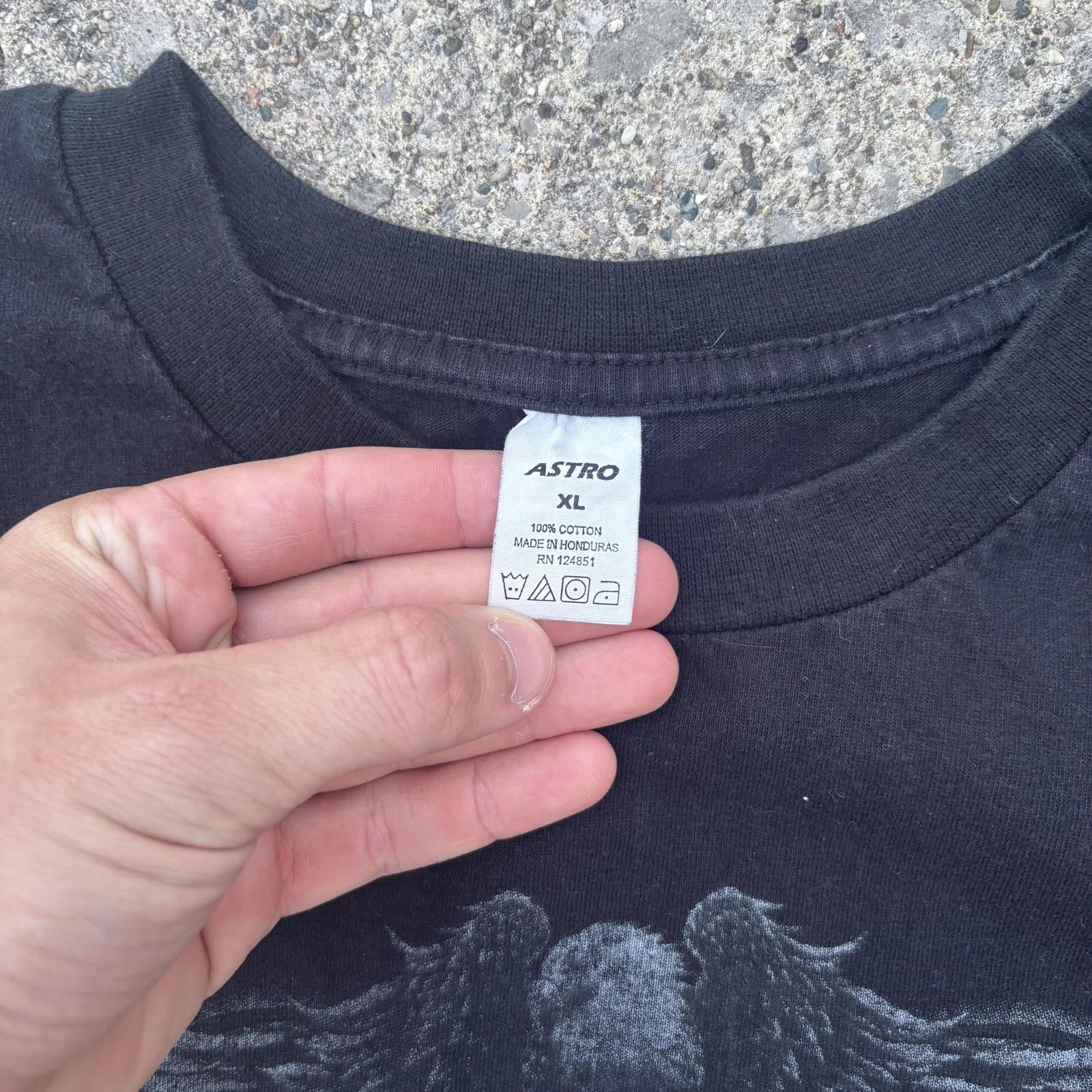 Astrid Andersen Sturgis Motorcycle Rally Graphic T-Shirt - Vintage Style Size US XL / EU 56 / 4 - 2 Thumbnail
