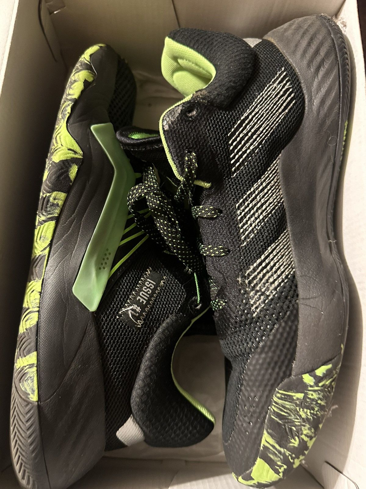 Adidas Adidas D.O.N. Issue 1 x Marvel Stealth Spider-Man Size US 9 / EU 42 - 3 Thumbnail