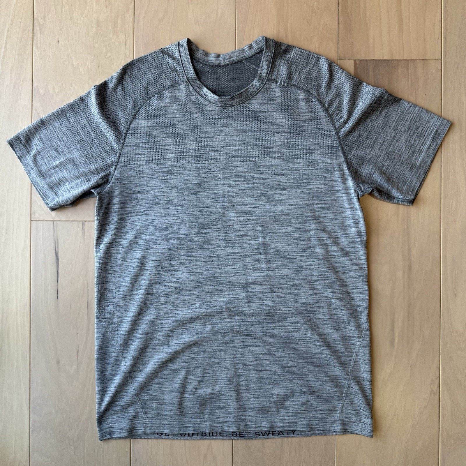 Lululemon Lululemon Vent Shirt Medium Gray Yoga Running Workout Size US M / EU 48-50 / 2 - 2 Thumbnail