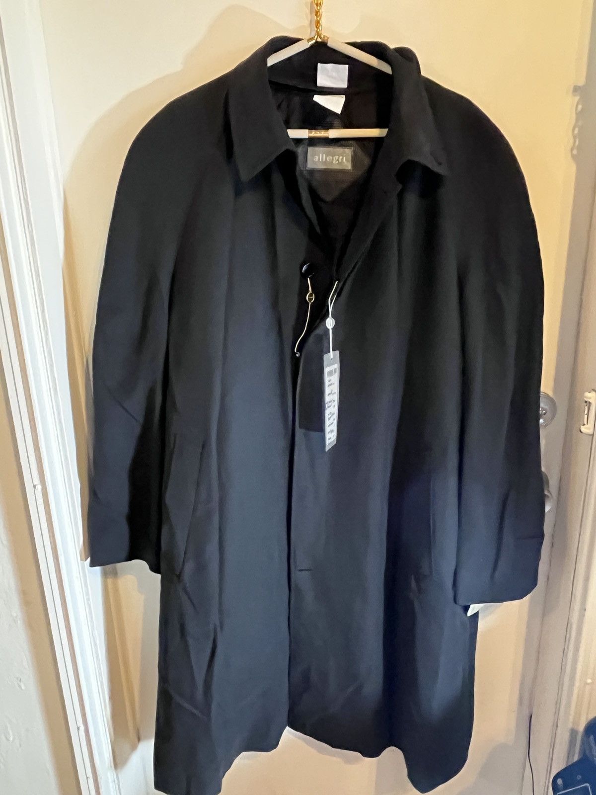 Allegri Allegri black raincoat new luxury Size US XXL / EU 58 / 5 - 1 Thumbnail