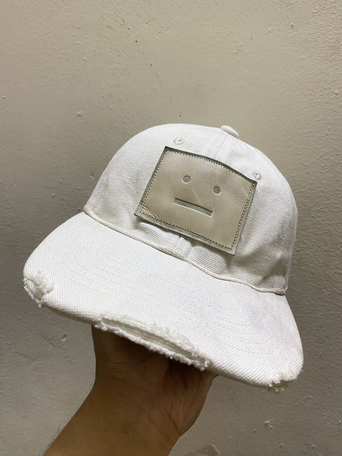 Acne Studios Acne Studios Cunov Canvas Frayed Face Cap Size ONE SIZE - 1 Thumbnail