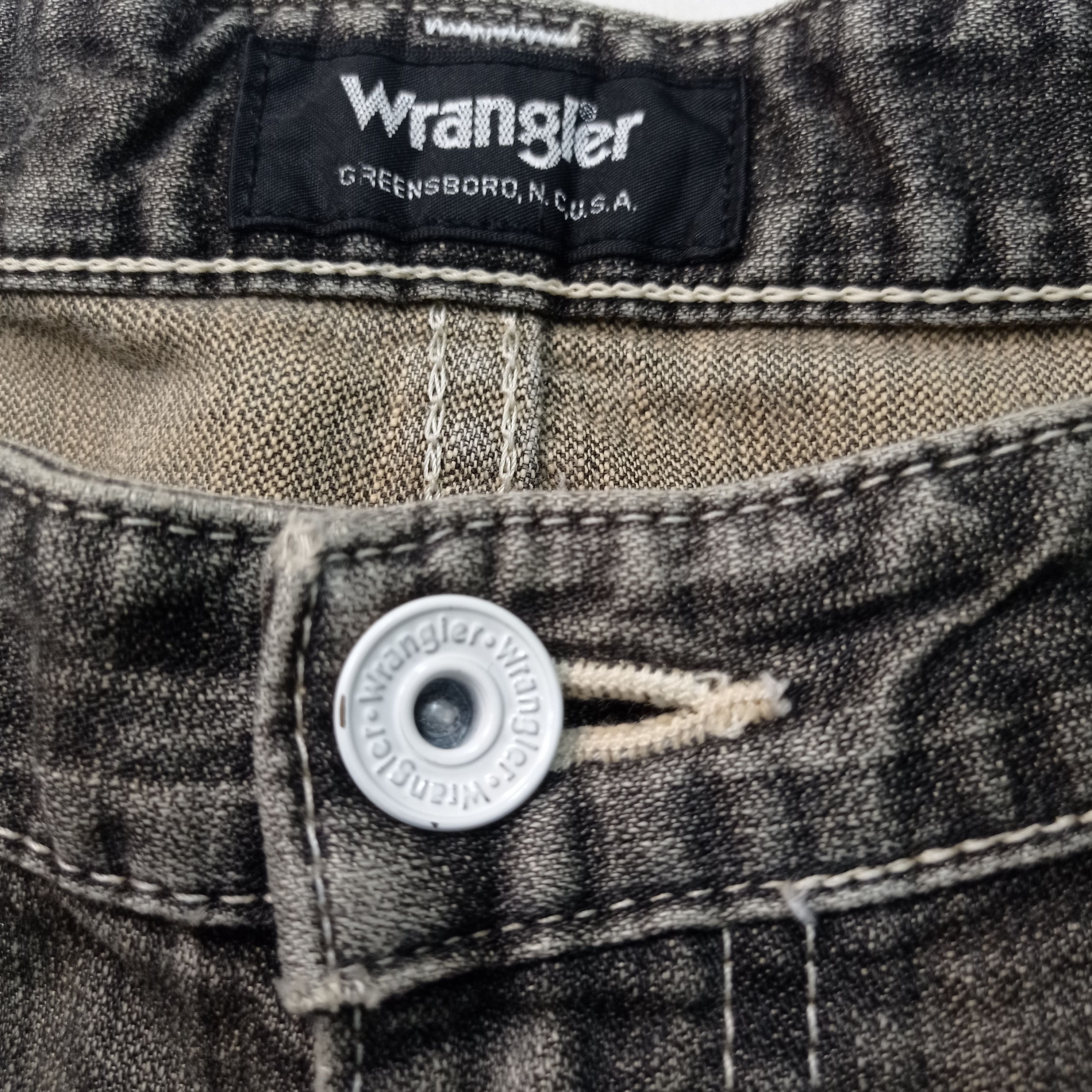Wrangler Wrangler Faded Jeans Pants Size US 36 / EU 52 - 7 Thumbnail