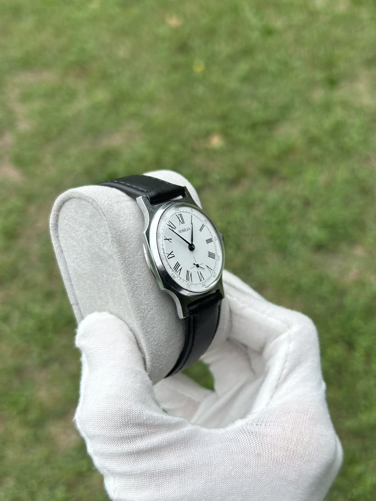 Vintage Vintage Watch Pobeda Soviet USSR Mechanical Wristwatch 1980s Size ONE SIZE - 17 Thumbnail