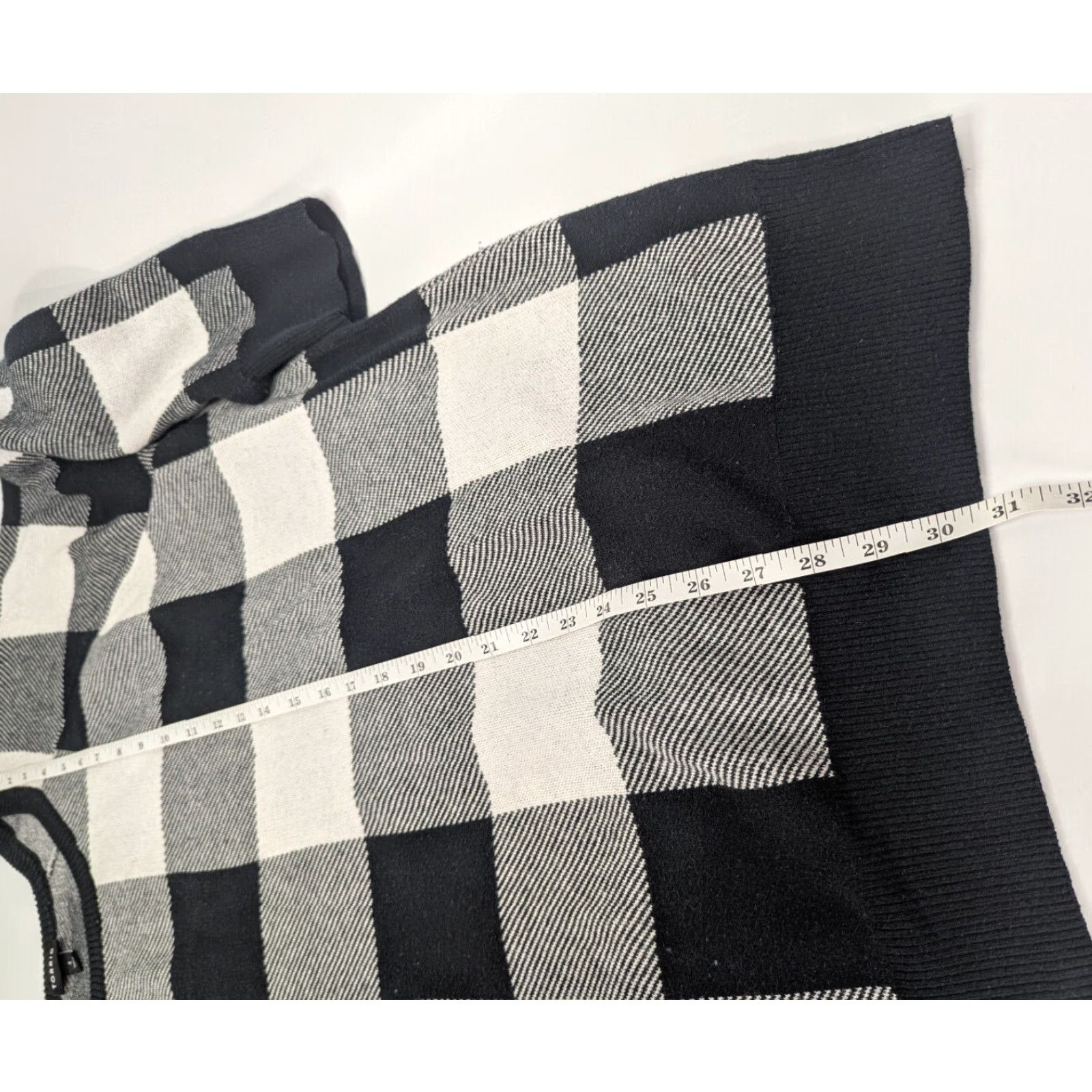 Torrid Torrid Womens Sweater Pullover Raglan Black/White Buffalo Plaid Size 4X Cotton Knit Size XXL / US 16-18 / IT 52-54 - 5 Thumbnail