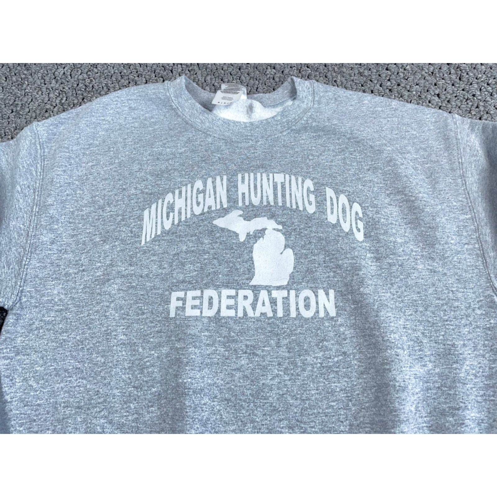 Gildan Vintage Michigan Hunting Dog Federation Sweatshirt Adult Medium Gray Crewneck Outdoor Size US M / EU 48-50 / 2 - 4 Thumbnail