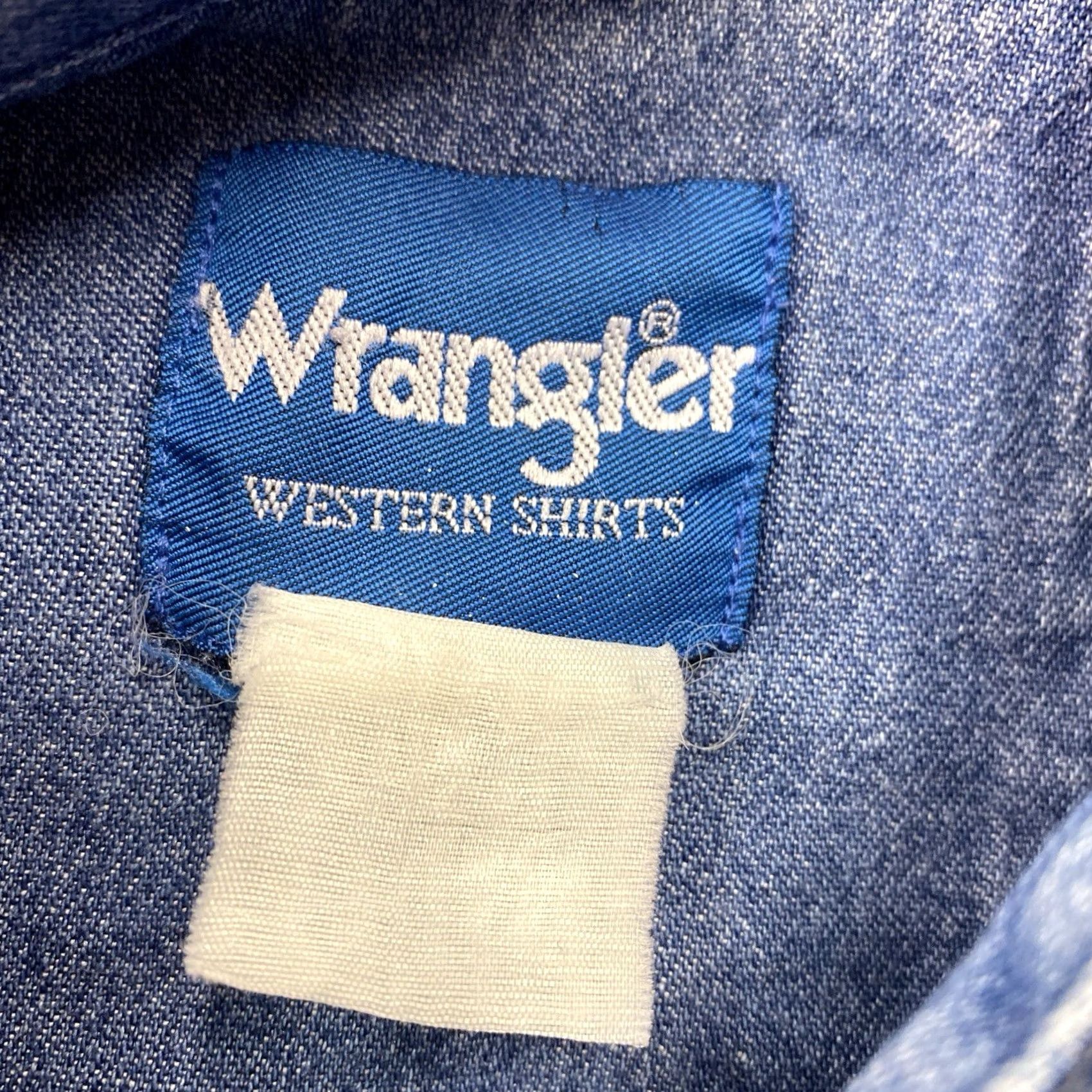 Wrangler VINTAGE Wrangler Shirt Mens M Blue VTG Cowboy Cut Plaid Short Sleeve Western Pearl Snap Size US M / EU 48-50 / 2 - 5 Thumbnail