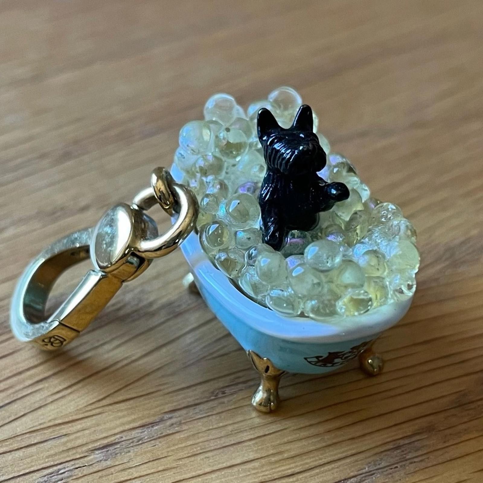 Juicy Couture Jeans Rare Juicy Couture Bubble Bath Tub Yorkie Pulsera Charm EUC Size ONE SIZE - 2 Thumbnail