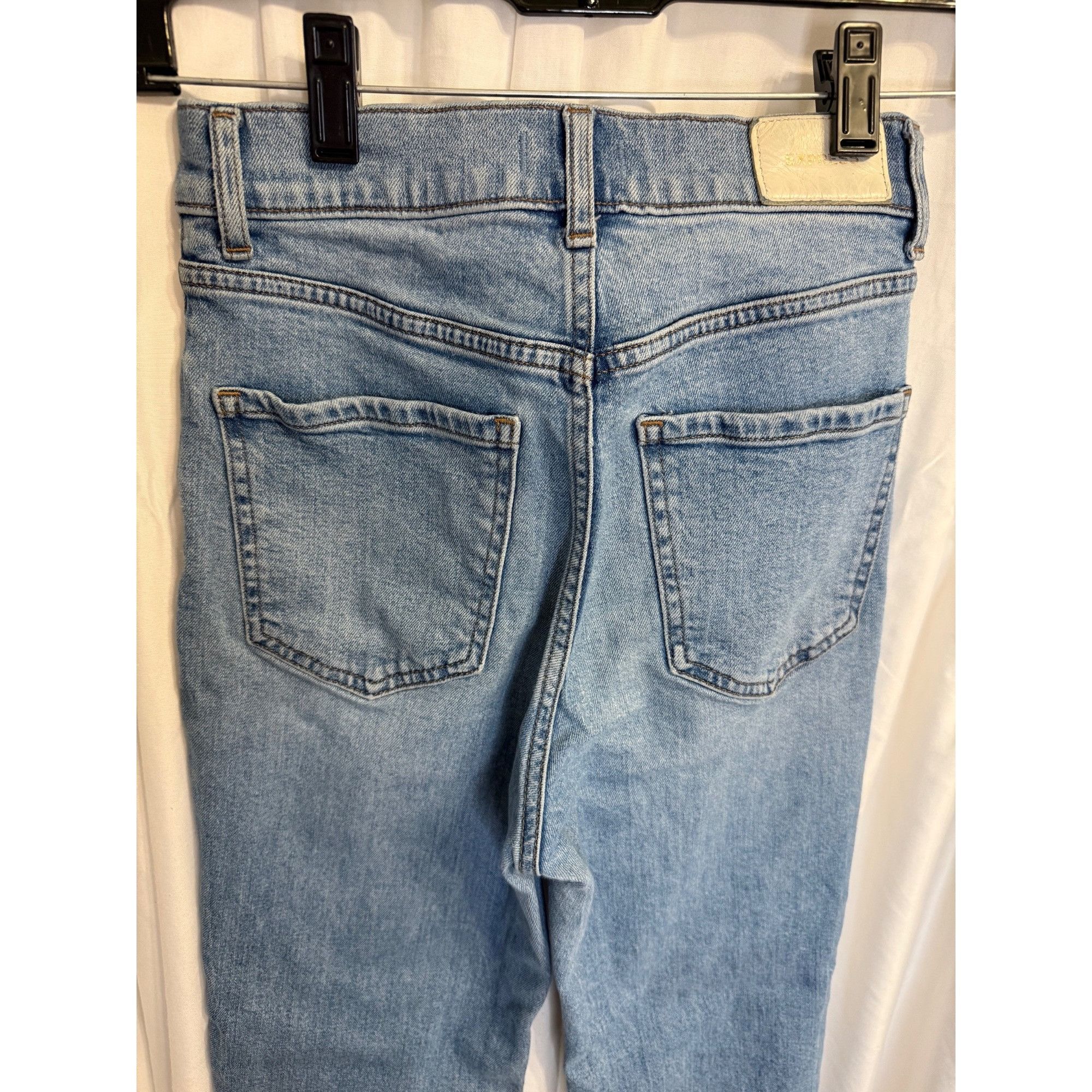 Express Express Mom Jean Super High Rise Light Wash Denim Womens Siz Size 24" / US 00 / IT 34 - 4 Thumbnail
