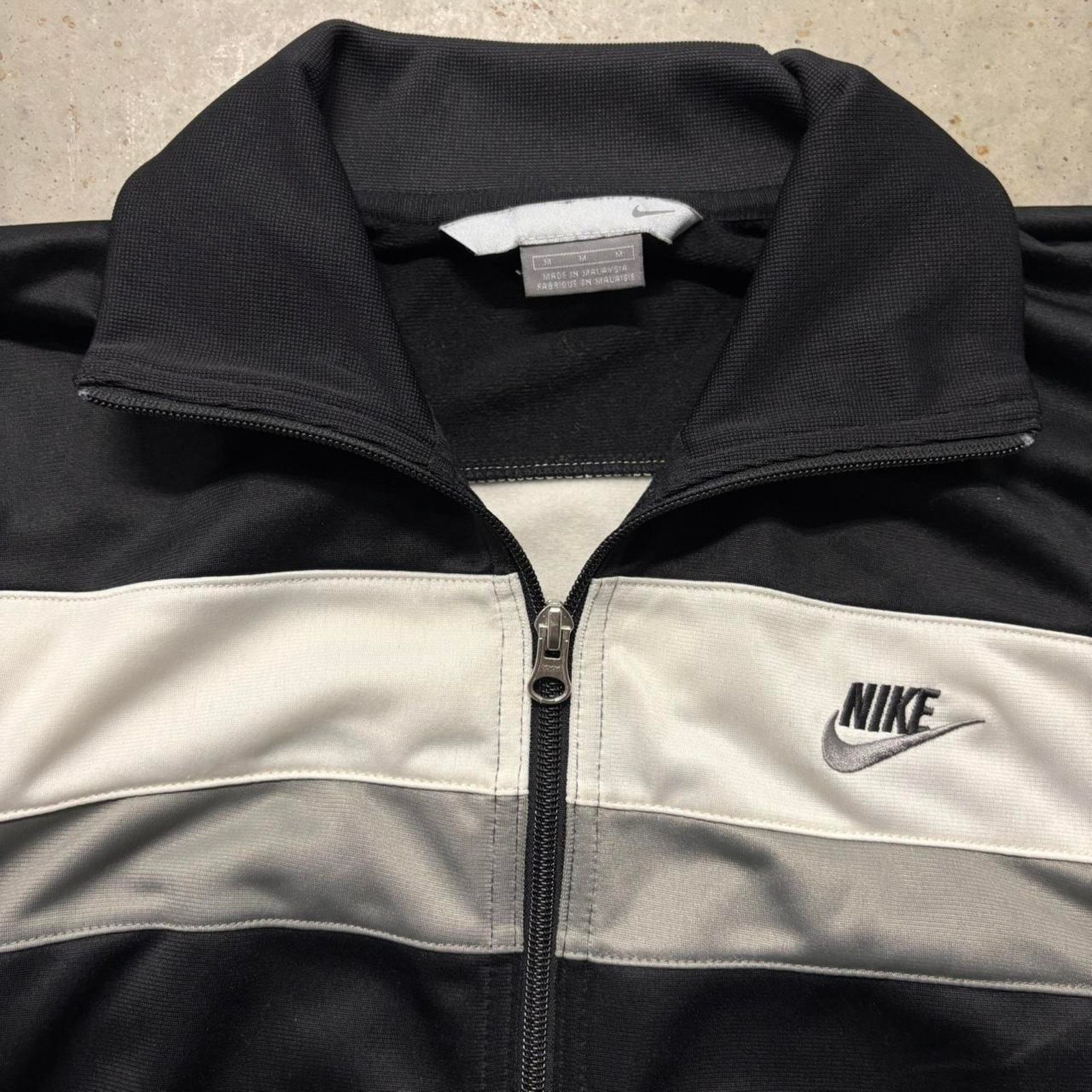 Japanese Brand × Nike × Vintage Crazy Vintage Y2K Nike Lightweight Striped Track Jacket Size US M / EU 48-50 / 2 - 2 Thumbnail