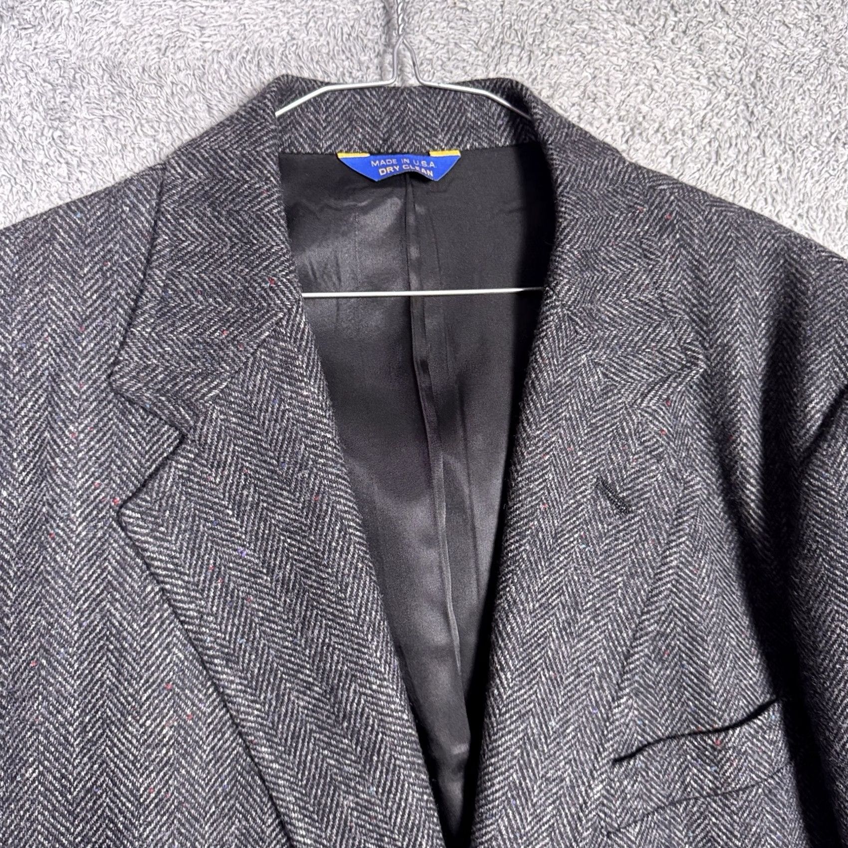 Pendleton Pendleton Blazer Men 44L Wool Tweed Vintage USA Geometric 80s 90s Notch Lapel Regular Single-Breasted 2-Button Chest 44 in Gray Size 44R - 4 Thumbnail