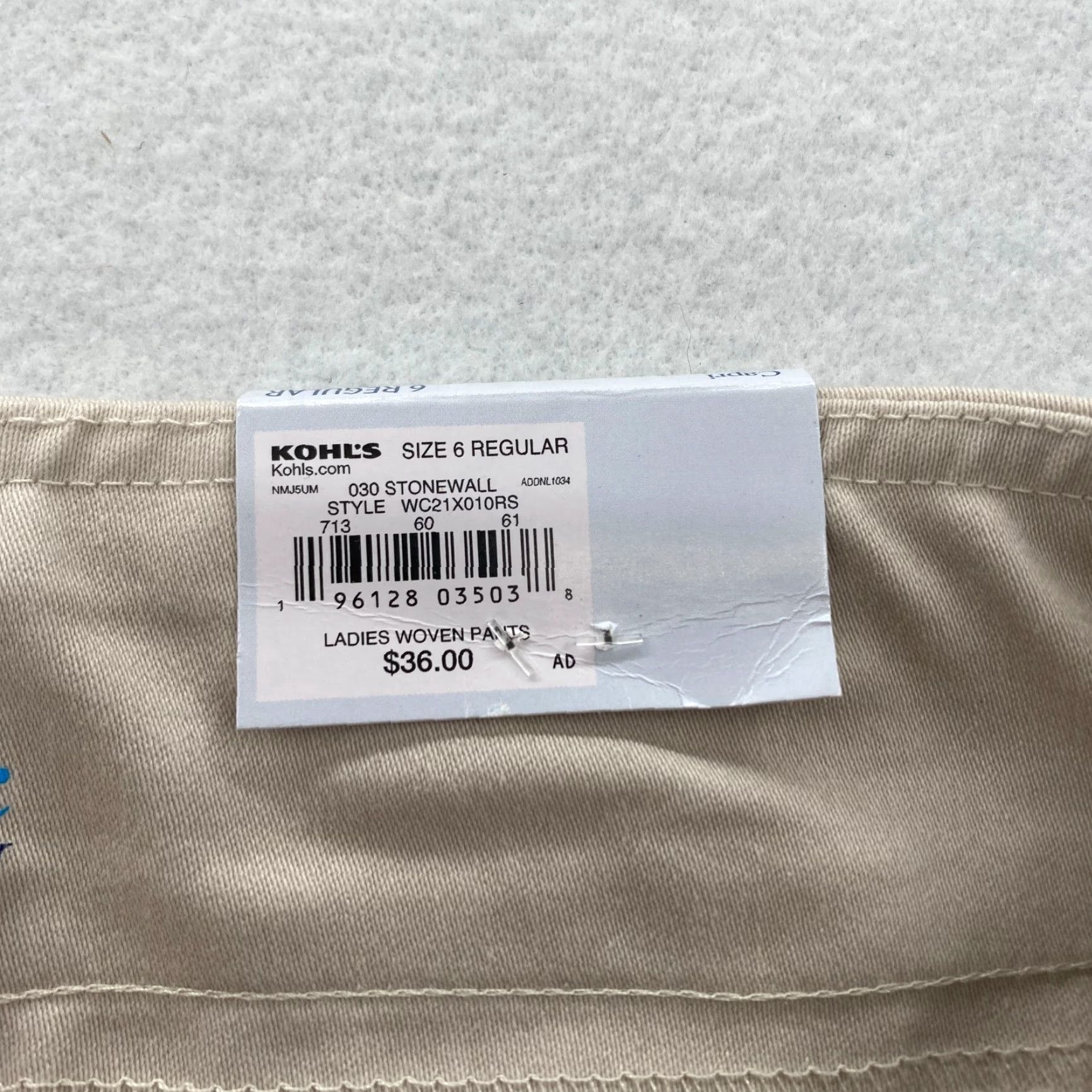 Croft & Barrow Croft & Barrow The Effortless Stretch Capri Women's 6 Beige Pull On NWT Slim Straight Capris for Women Size ONE SIZE - 6 Thumbnail