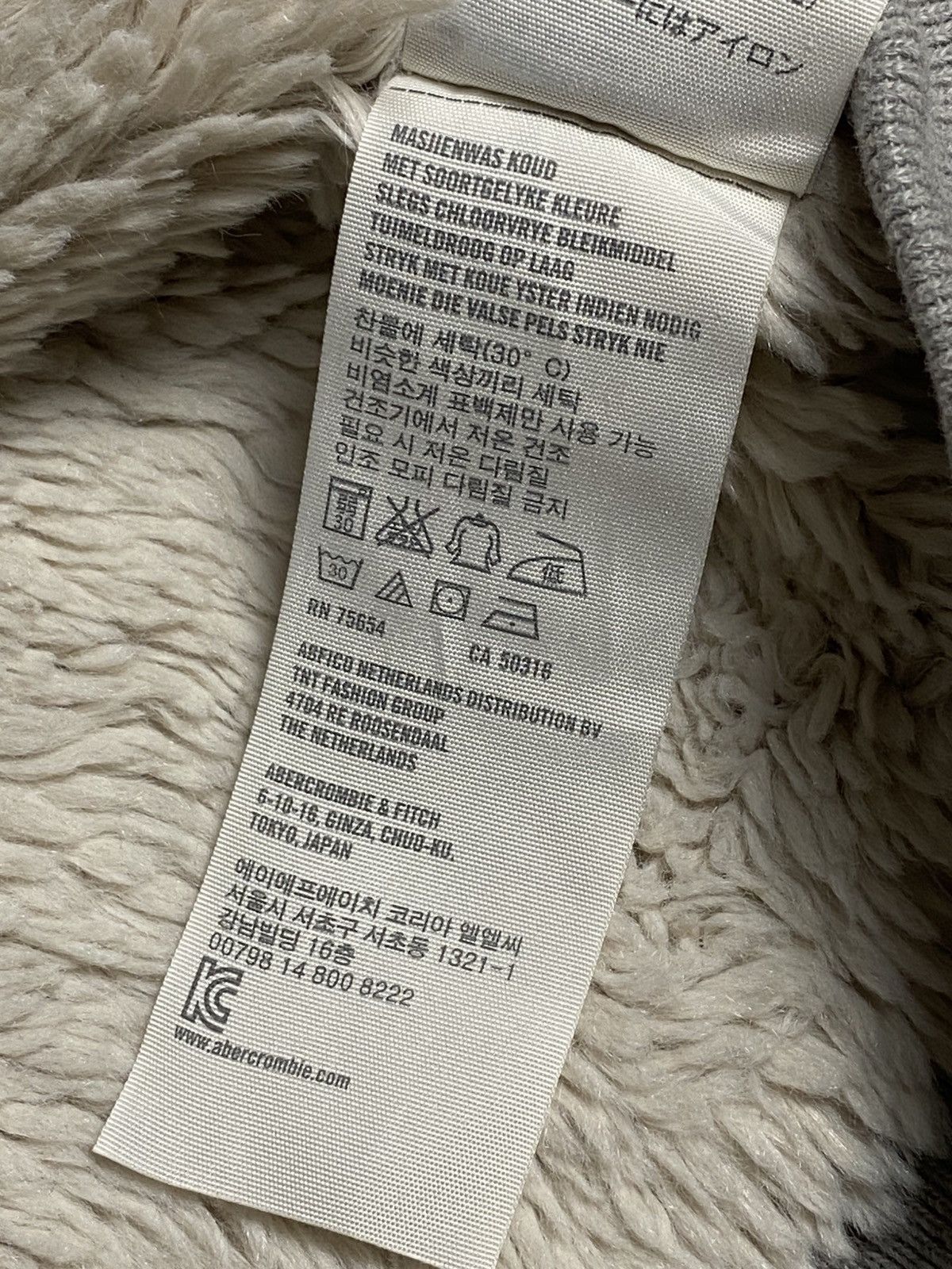 Abercrombie & Fitch ABERCROMBIE FAUXFUR ZIPPER HOODIE Size US XS / EU 42 / 0 - 8 Thumbnail