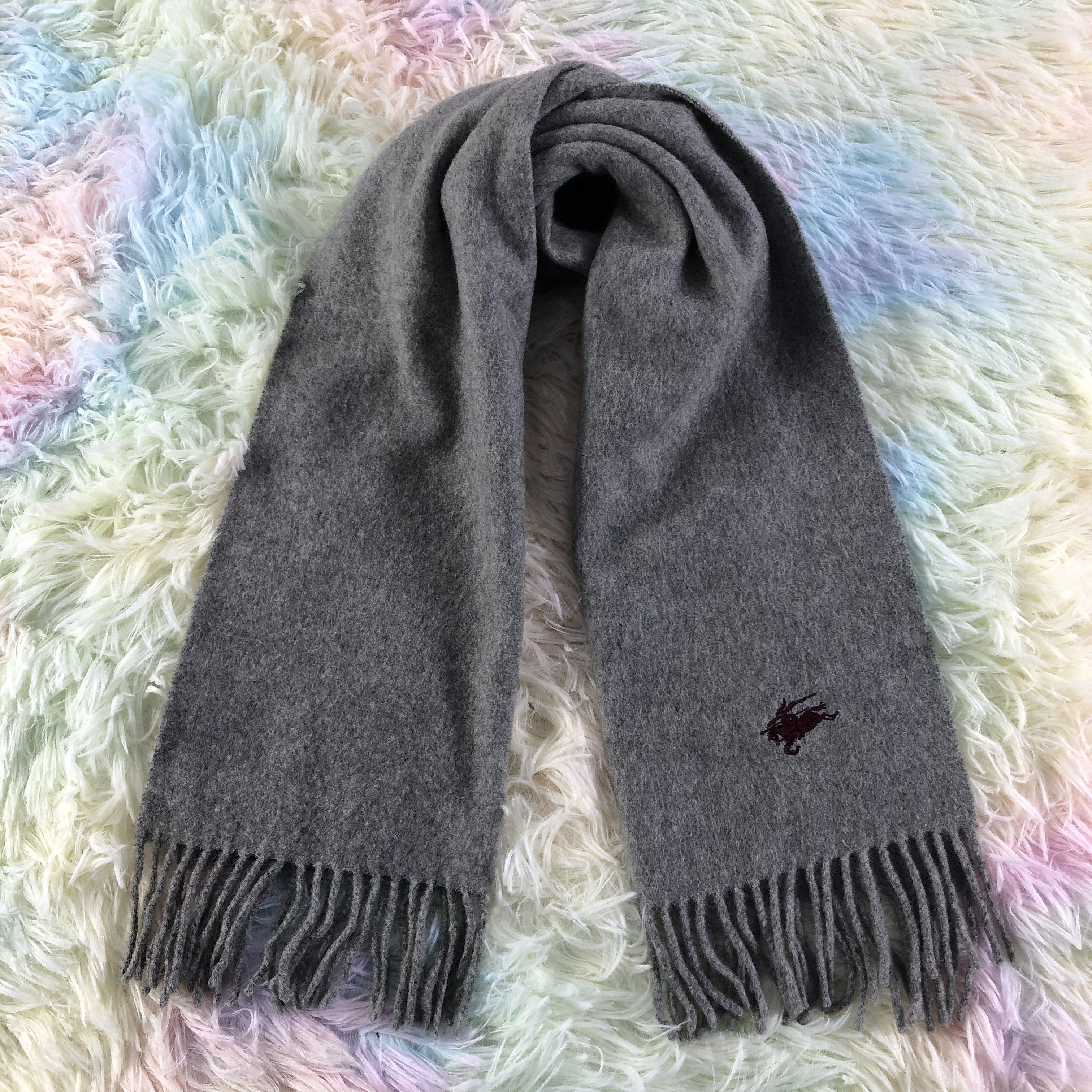 Burberry Scarf / Muffler / Neckwear - KM203