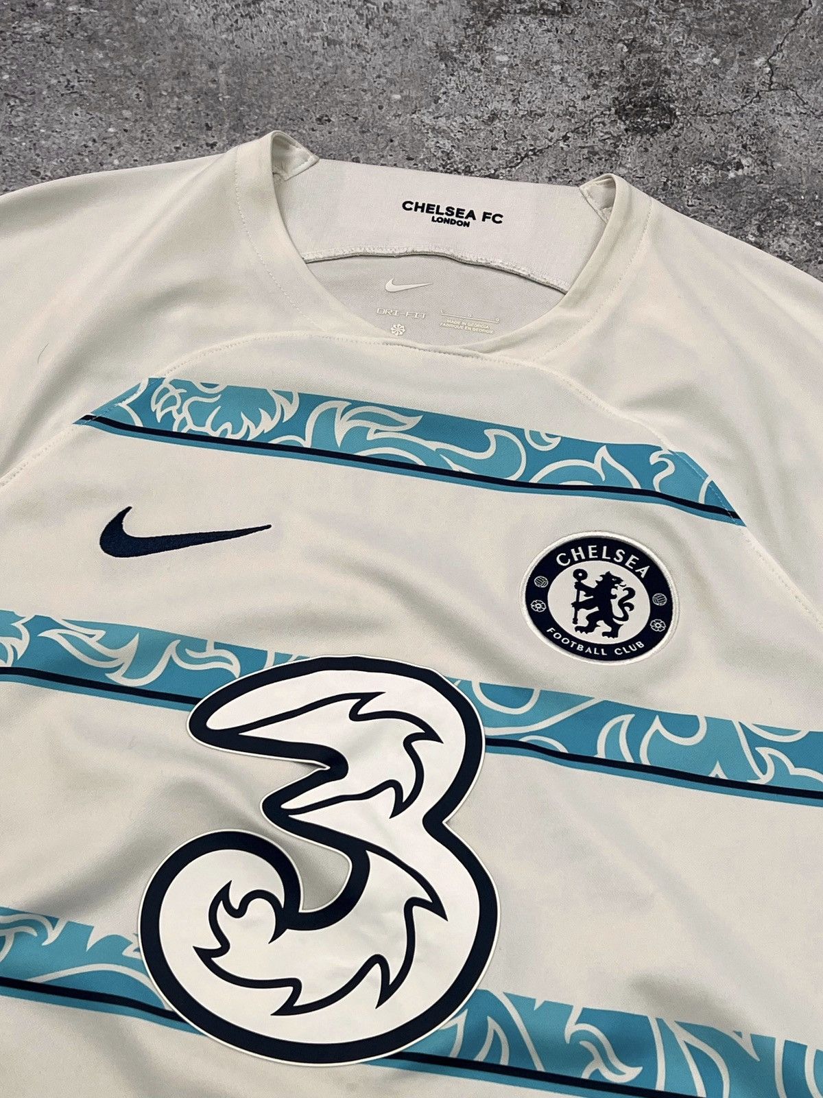 Chelsea Soccer Chelsea London 2022/23 Away #21 Ben Chilwell Soccer Jersey Size US L / EU 52-54 / 3 - 3 Thumbnail