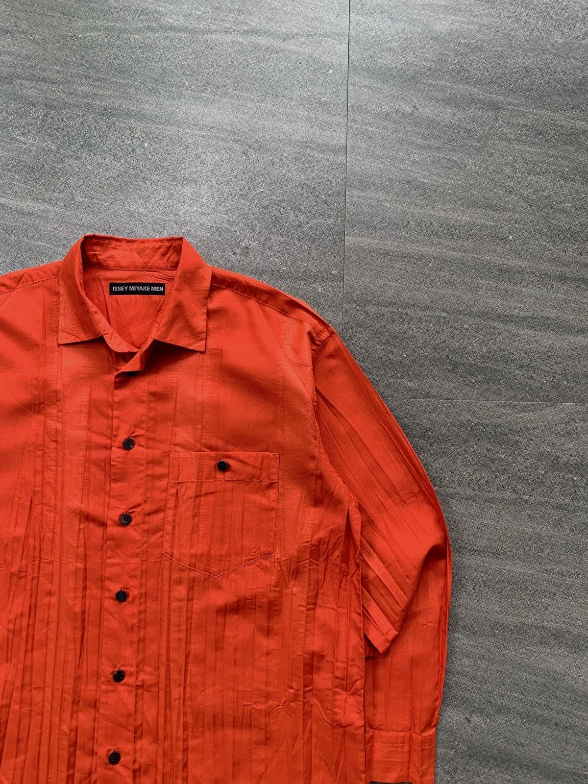 Issey Miyake FREE IMPORT TAX Pleated Ls Shirt Size US M / EU 48-50 / 2 - 3 Thumbnail