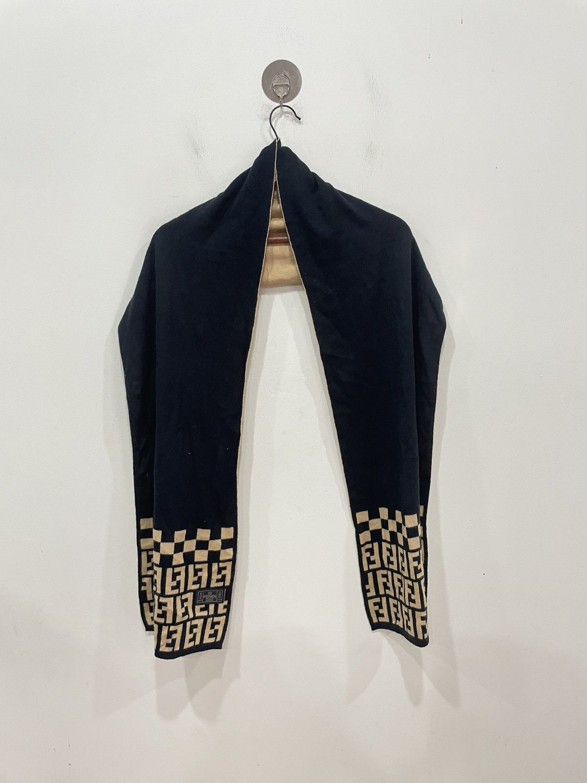 Fendi Fendi Scarves Size ONE SIZE - 1 Thumbnail