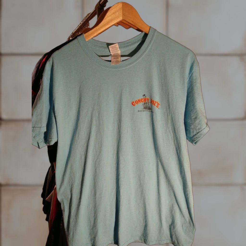 Gildan VINTAGE Funny Pirate T shirt Jensen Beach Florida Rum Size L conchy joes Shirt Mens Blue 100% cotton Gildan Size US L / EU 52-54 / 3 - 1 Thumbnail