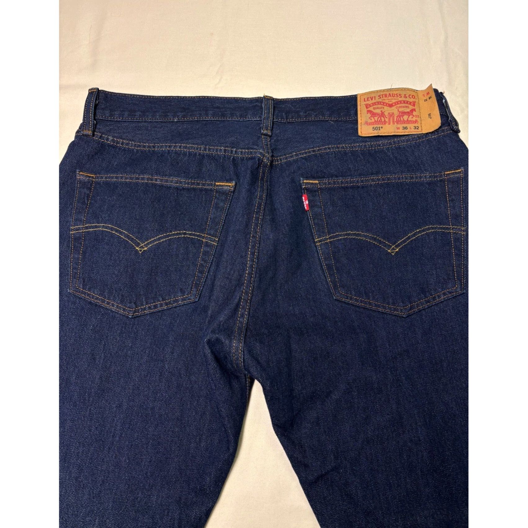 Vintage Levi's 501 Original Fit Denim Jeans Mens W36 L32 Button Fly Dark Wash Straight 5-Pocket Brand: Levi's 501 Series Menswear Vintage-Inspired Size US 36 / EU 52 - 7 Thumbnail