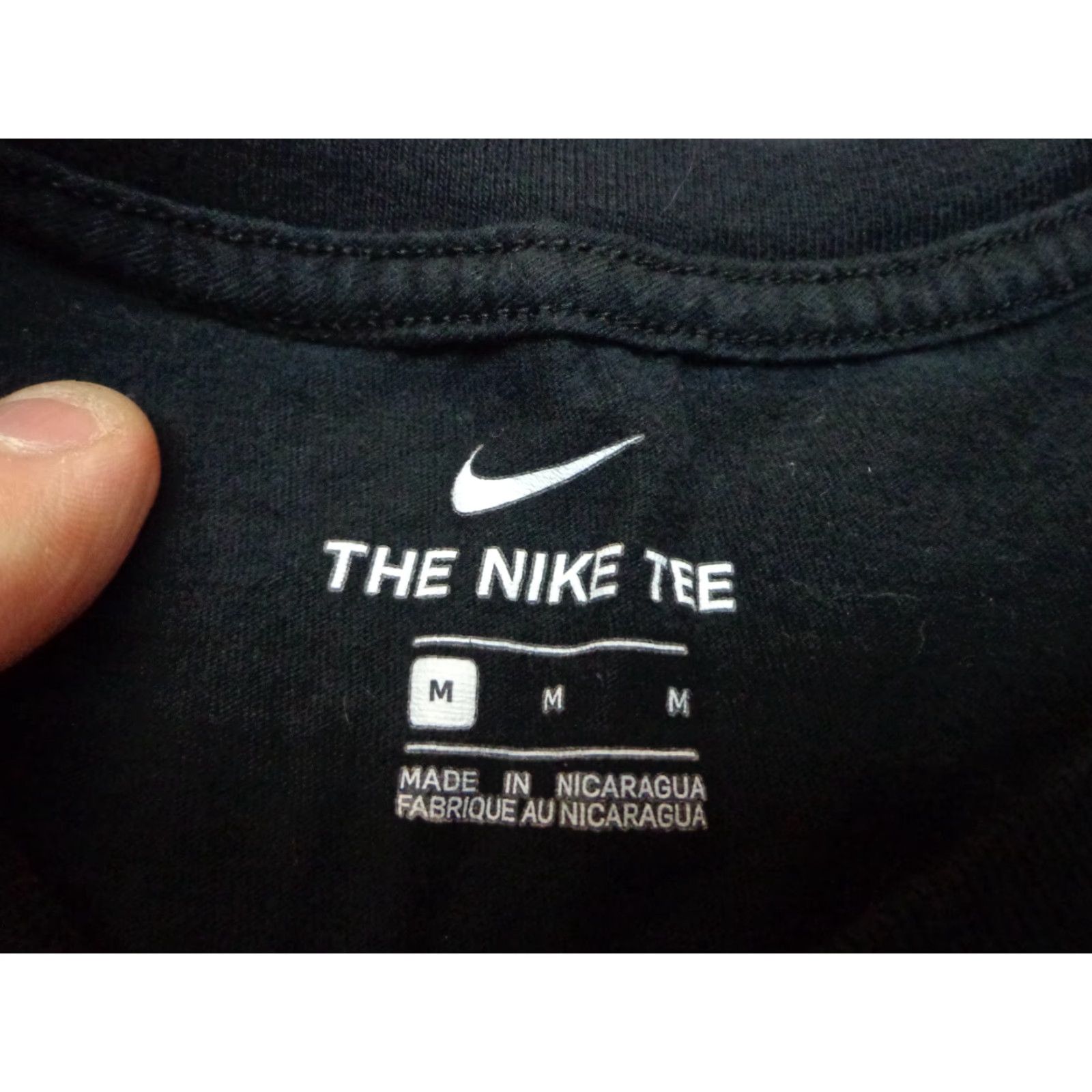 Nike Nike Tee Swoosh T-shirt Black Graphic Shirt Medium Mens T-Shirt Black Nike Swoosh 90s? Size US M / EU 48-50 / 2 - 4 Thumbnail