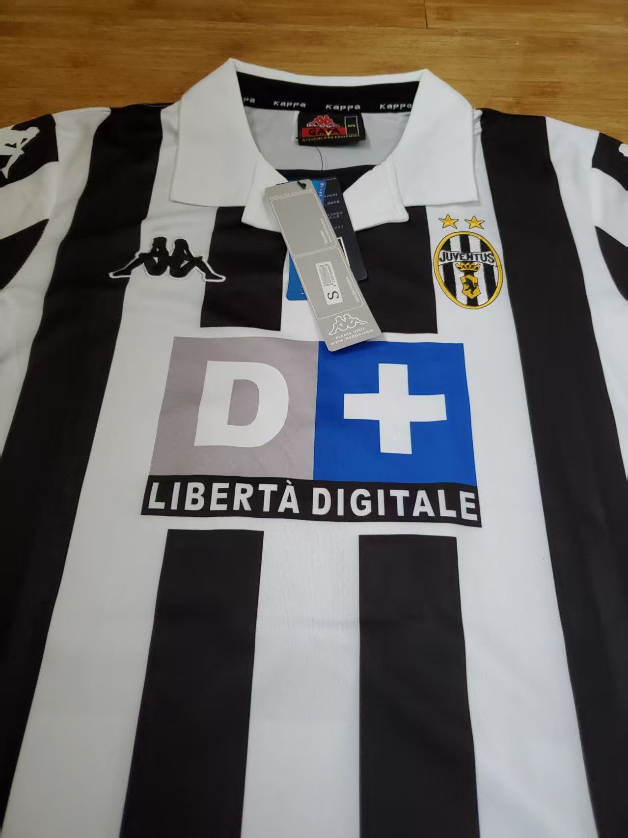 Other 99 00 Juventus #6 Thierry Henry Jersey Size US M / EU 48-50 / 2 - 3 Thumbnail