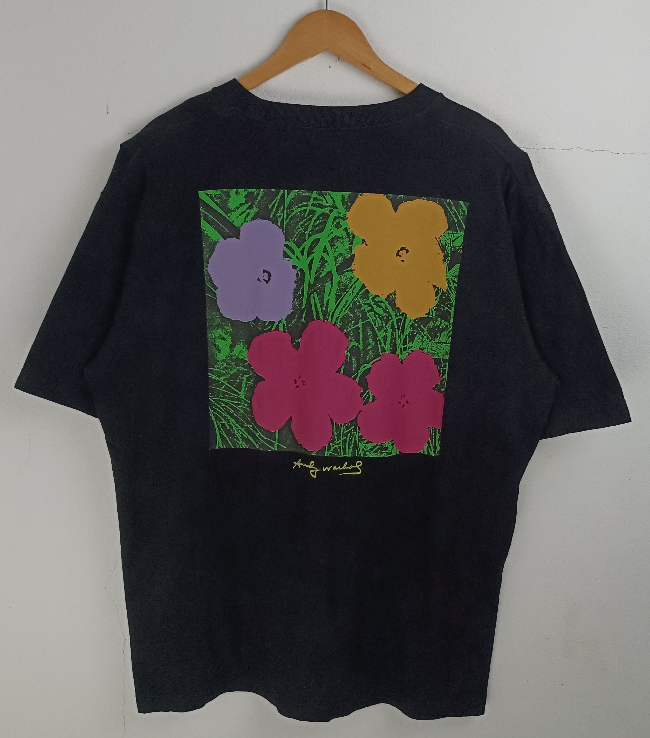 Andy Warhol VINTAGE ANDY WARHOL FLOWERS UNIQLO RELEASE VERY RARE ART TEE Size US XL / EU 56 / 4 - 3 Thumbnail