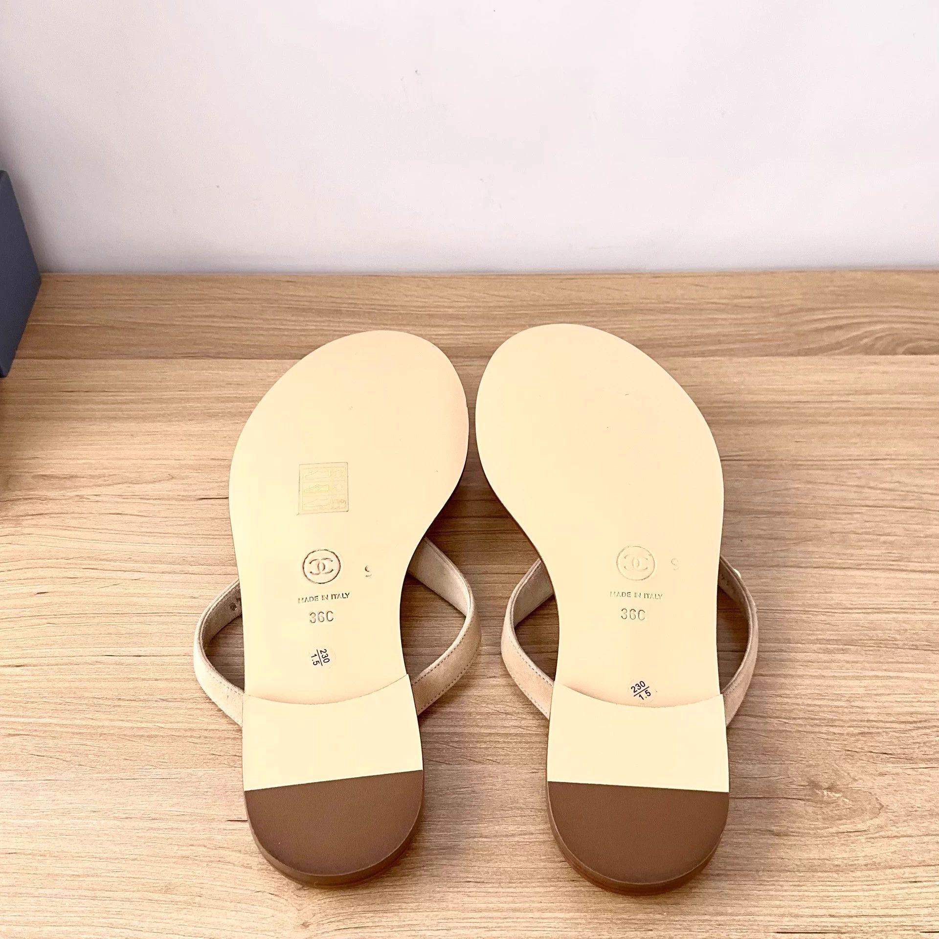 Chanel Chanel Slippers 36 Size US 5 / IT 35 - 2 Thumbnail