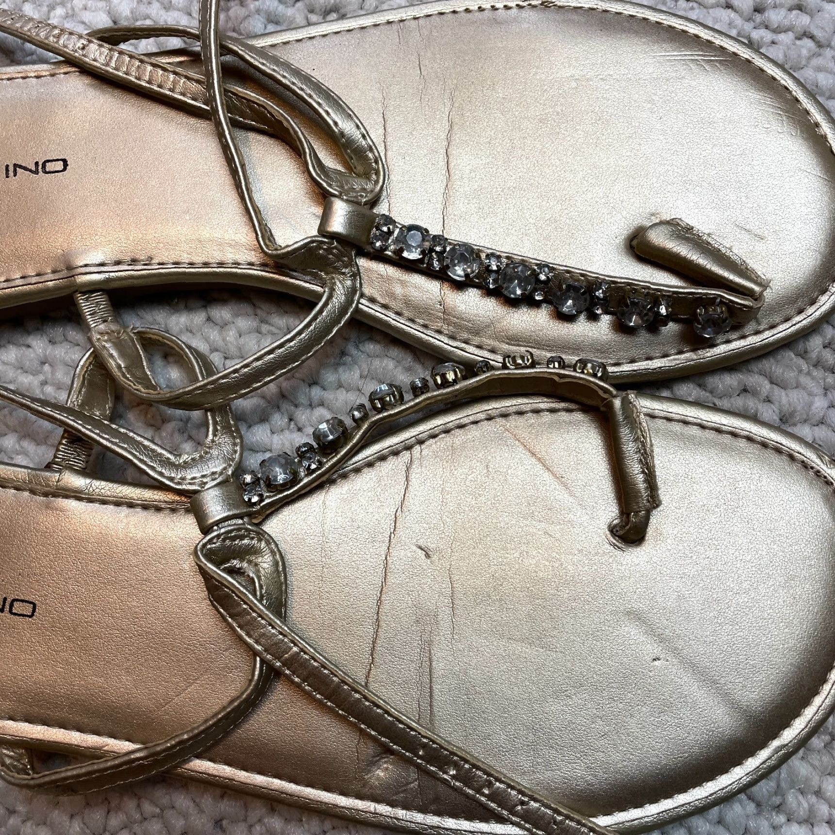 Vintage Bandolino Sandals Womens 8.5 Gold Flat Slingback Strappy Gem Straps Leather Size US 8.5 / IT 38.5 - 4 Thumbnail