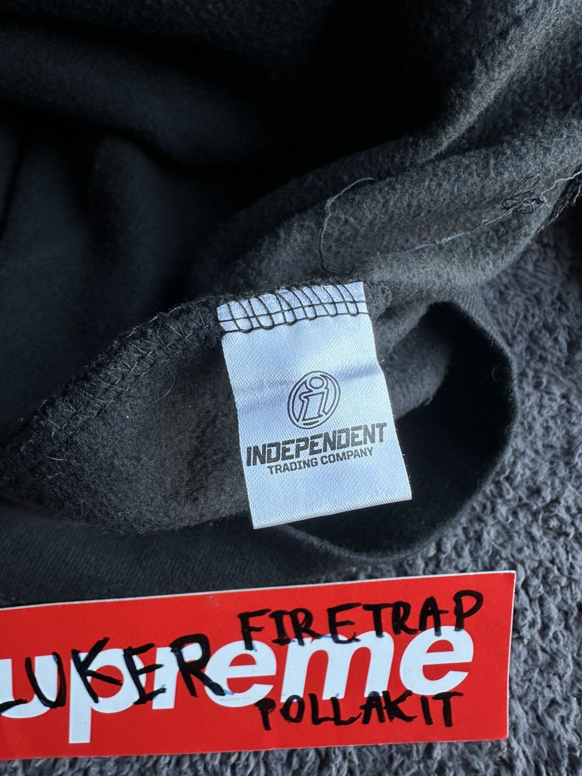 Travis Scott Travis Scott Astroworld World Peace Hoodie in black Size US XL / EU 56 / 4 - 10 Thumbnail