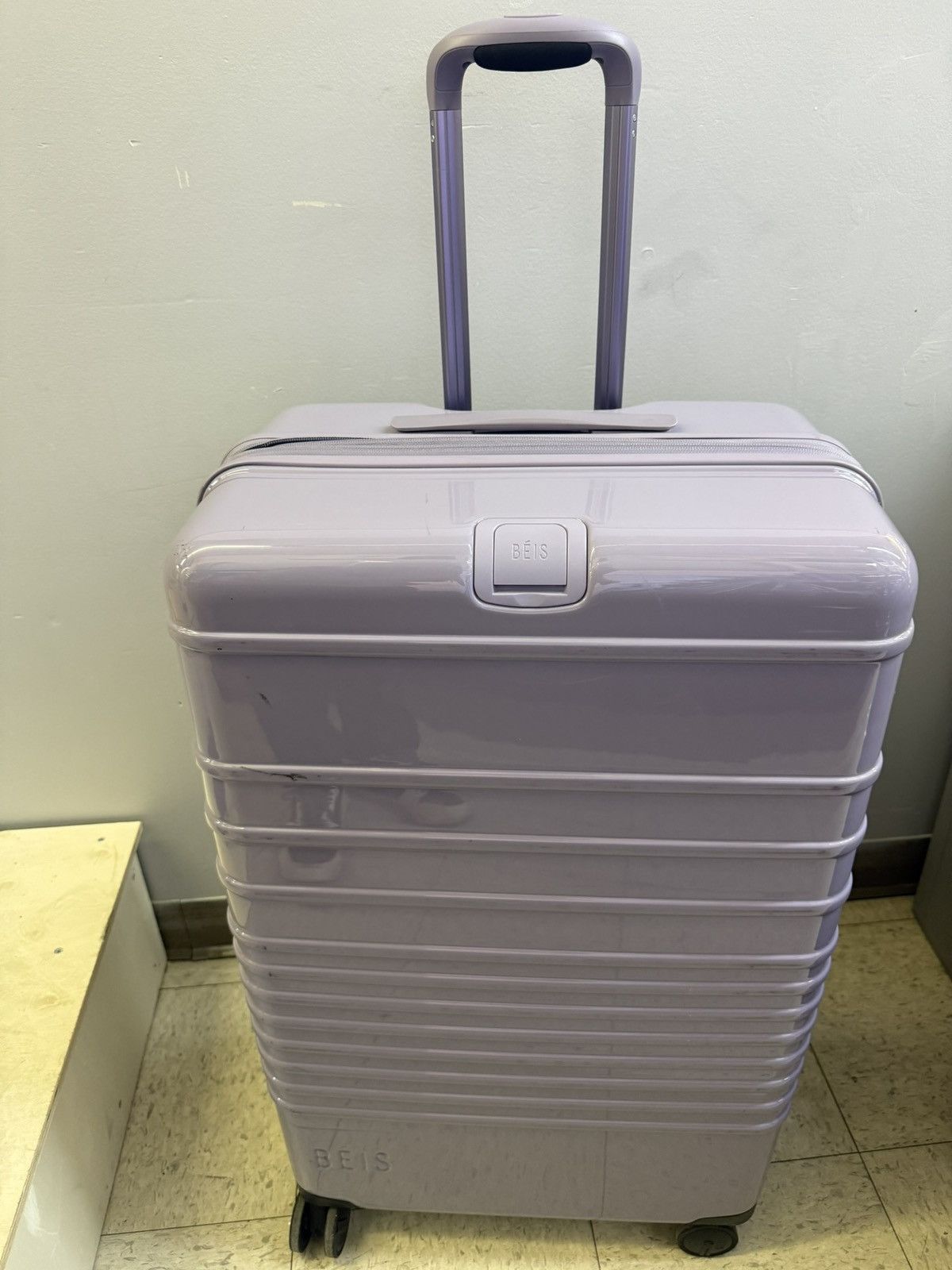 Other BÈIS Glossy Lavender Purple Large Check-In Size ONE SIZE - 6 Thumbnail