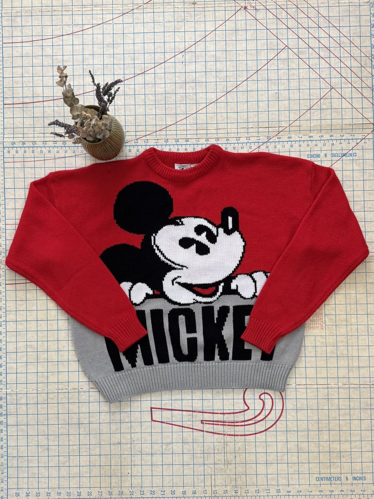 Disney × Mickey & Co. × Vintage Vintage Mickey & Co Mickey Mouse Big Head Knit Sweater Large Size US L / EU 52-54 / 3 - 8 Thumbnail