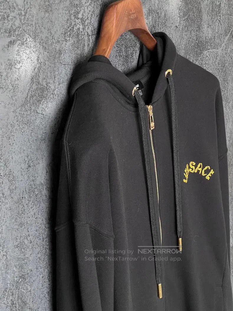 Versace VERSACE Embroidered Cotton Hoodie. Size US XS / EU 42 / 0 - 6 Thumbnail
