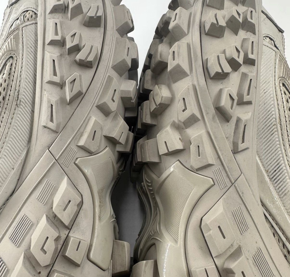 Balenciaga Balenciaga Beige Tire Sneakers K12 Size US 10 / EU 43 - 7 Thumbnail