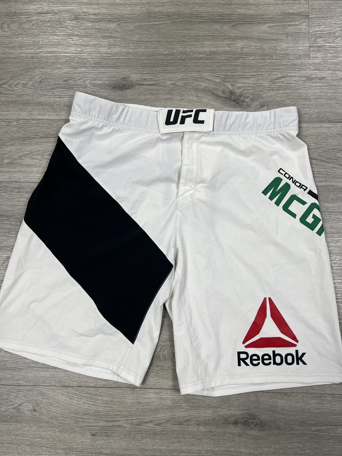 Reebok Reebok UFC Conor McGregor Authentic Fight Kit Octagon Shorts Size US 34 / EU 50 - 2 Thumbnail