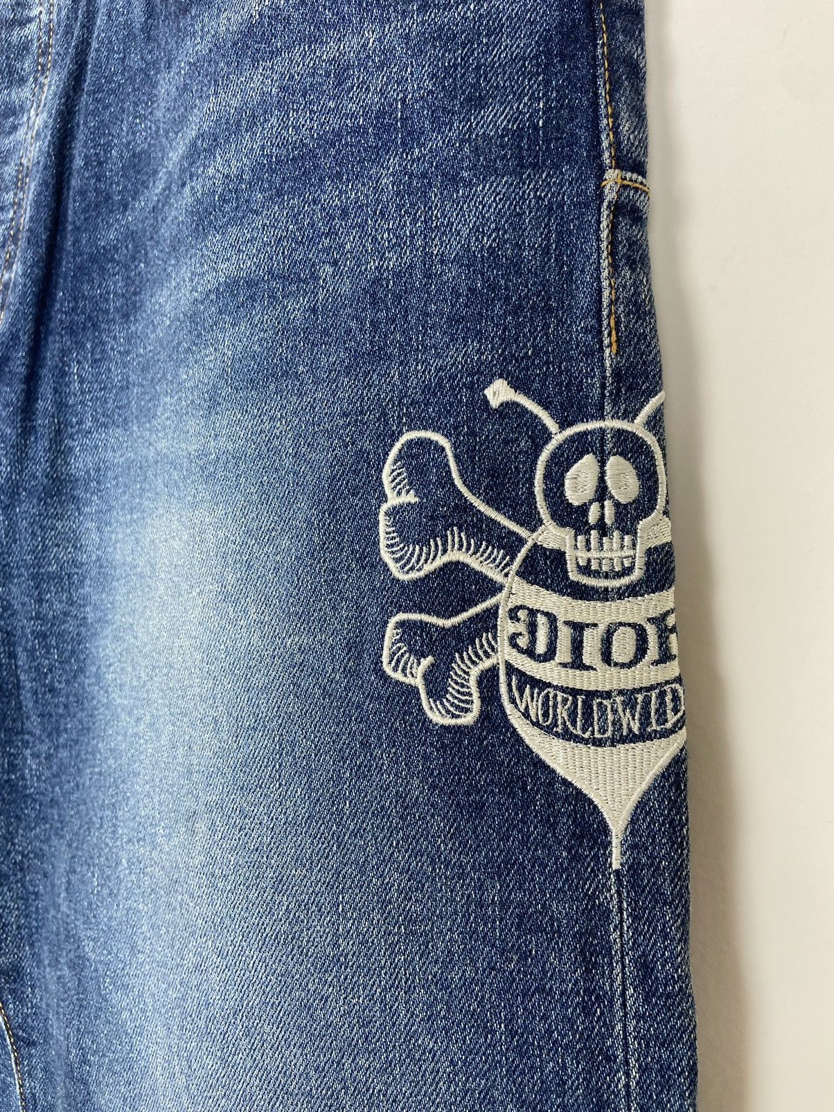 Dior × Stussy Dior x Stüssy Bee Embroidered Jeans Size US 33 - 2 Thumbnail