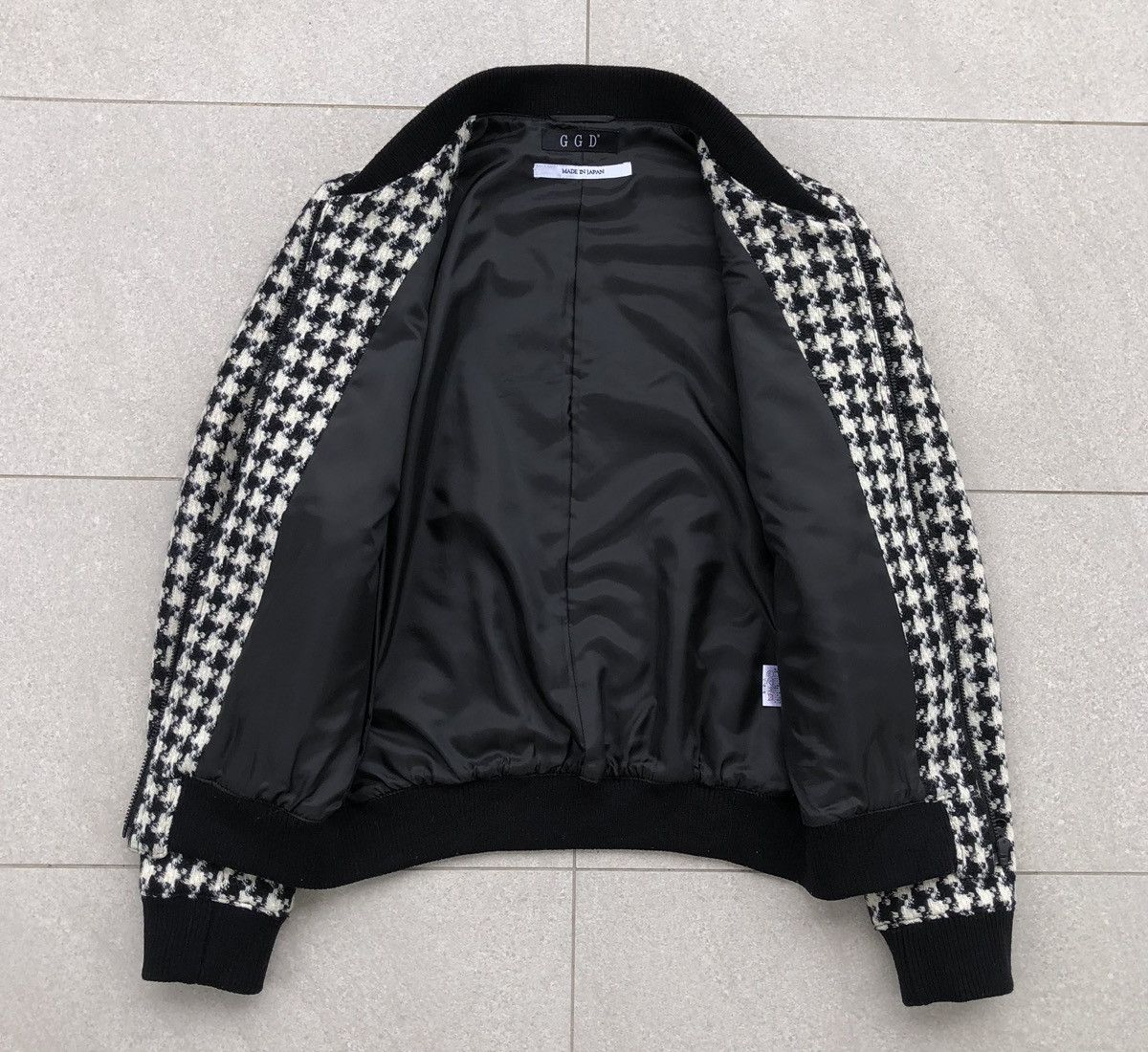 Japanese Brand Japanese Brand GGD Houndstooth Bomber Jacket In Black/white Size S / US 4 / IT 40 - 13 Thumbnail