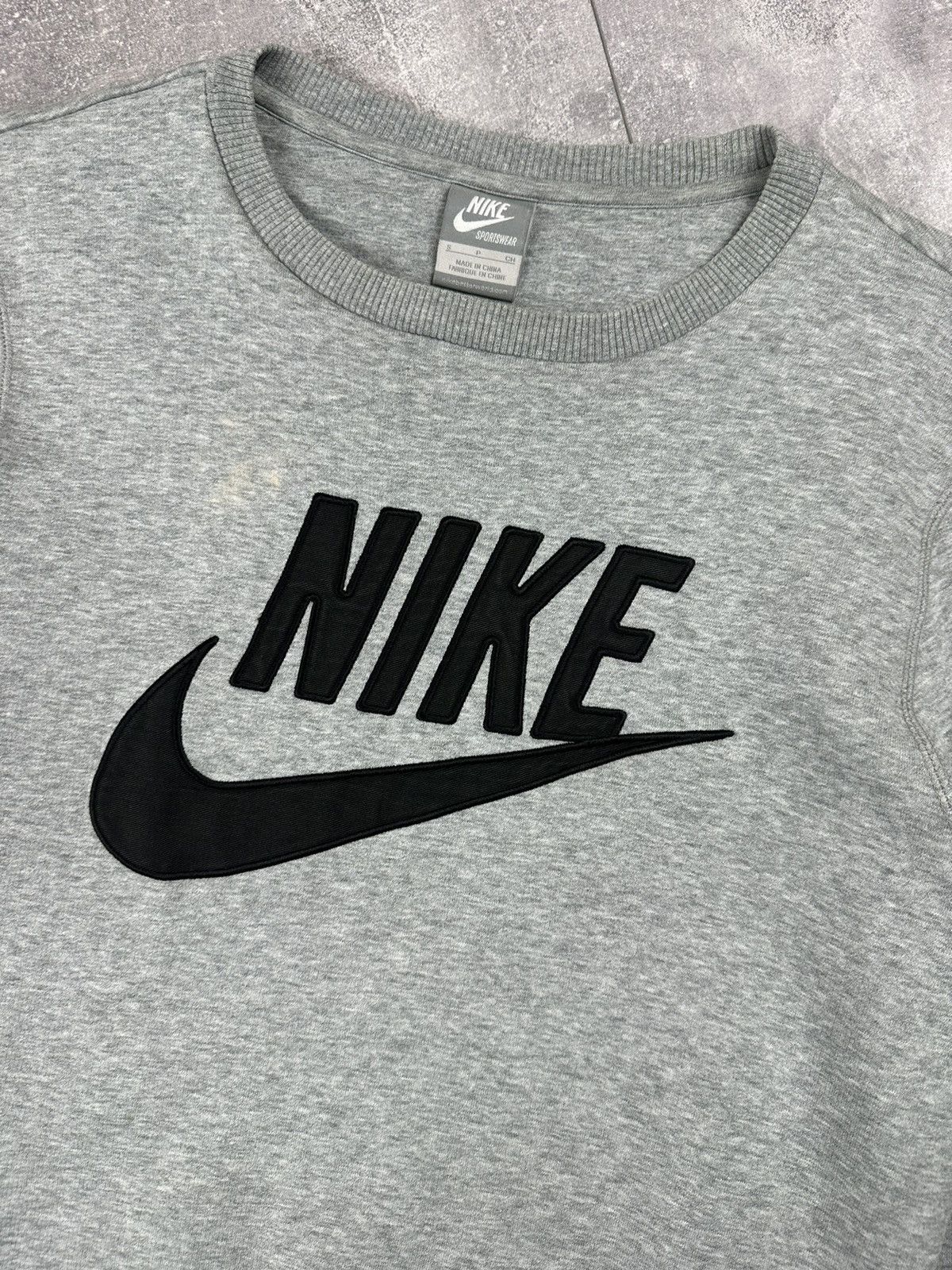 Nike Nike Mens Vintage Centr Logo Sweatshirt Size US S / EU 44-46 / 1 - 5 Thumbnail