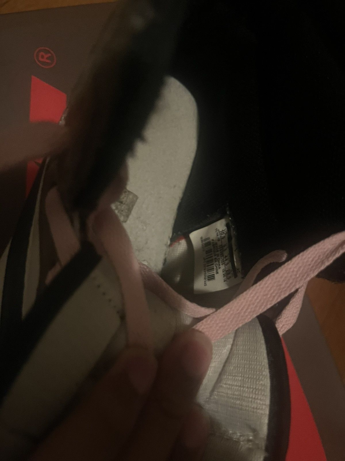 Jordan Brand × Travis Scott Travis Scott Jordan 1 Mocha Size US 10.5 / EU 43-44 - 3 Thumbnail