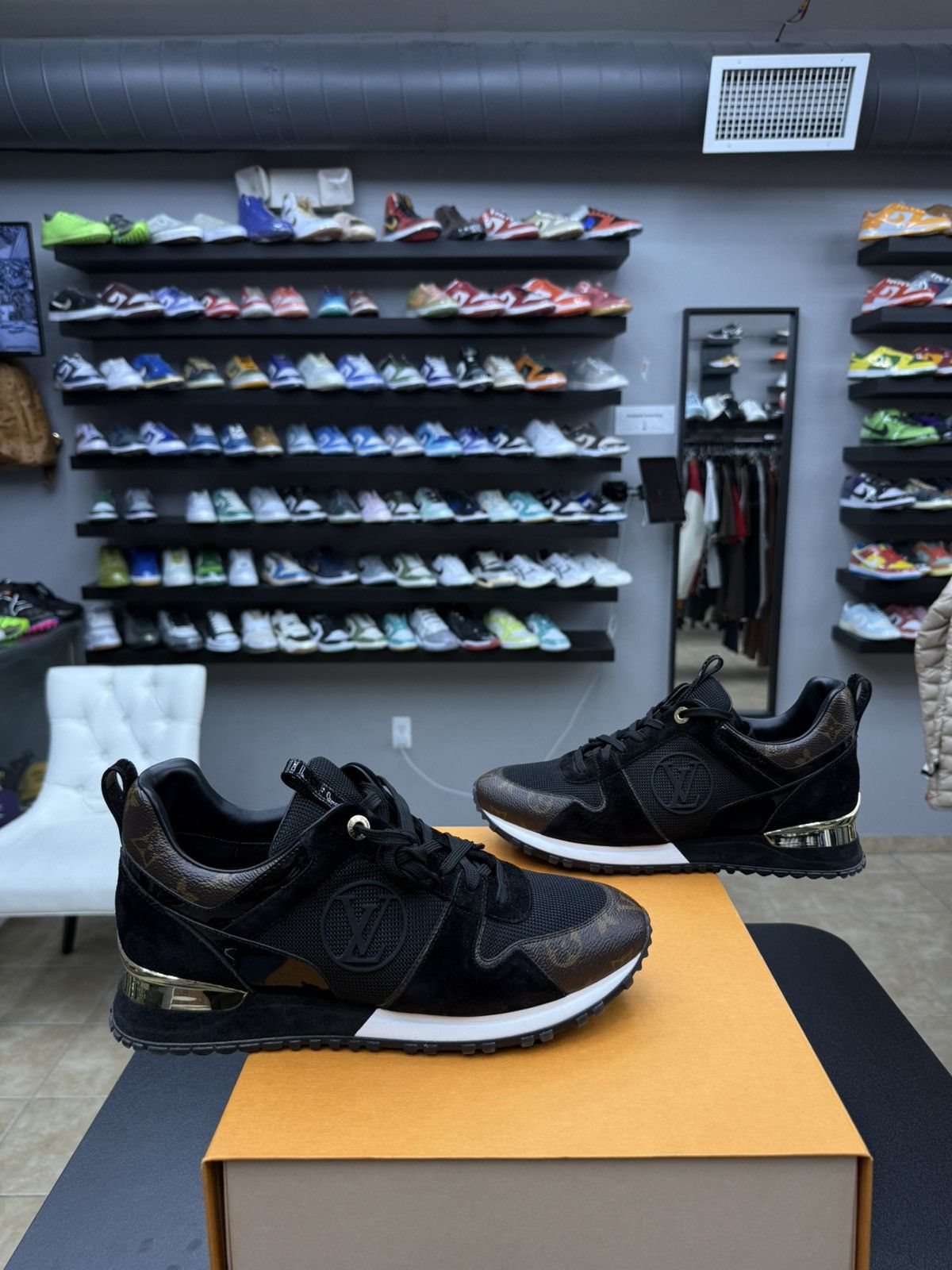 Louis Vuitton Louis Vuitton Run Away Sneaker Black Brown Monogram Size US 8 / EU 41 - 1 Thumbnail