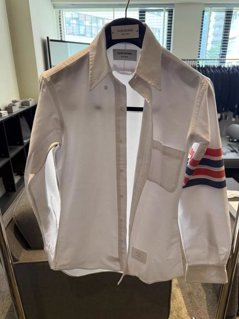 Thom Browne Thom Browne Classic four-bar shirt 2505-Nextarrow Size US S / EU 44-46 / 1 - 1 Thumbnail