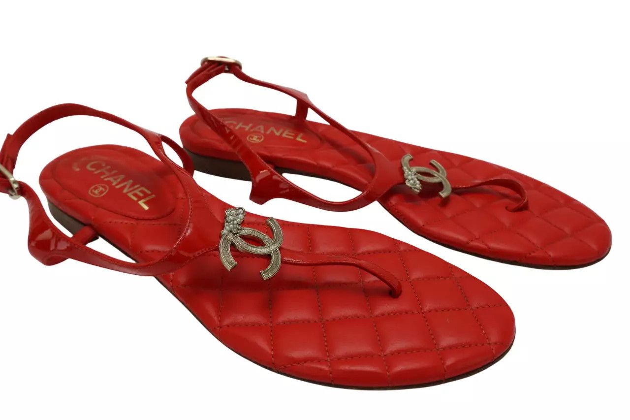 Chanel CHANEL Women's EU 38 Red Patent Leather Flip Flops Sandals Size US 8 / IT 38 - 1 Thumbnail