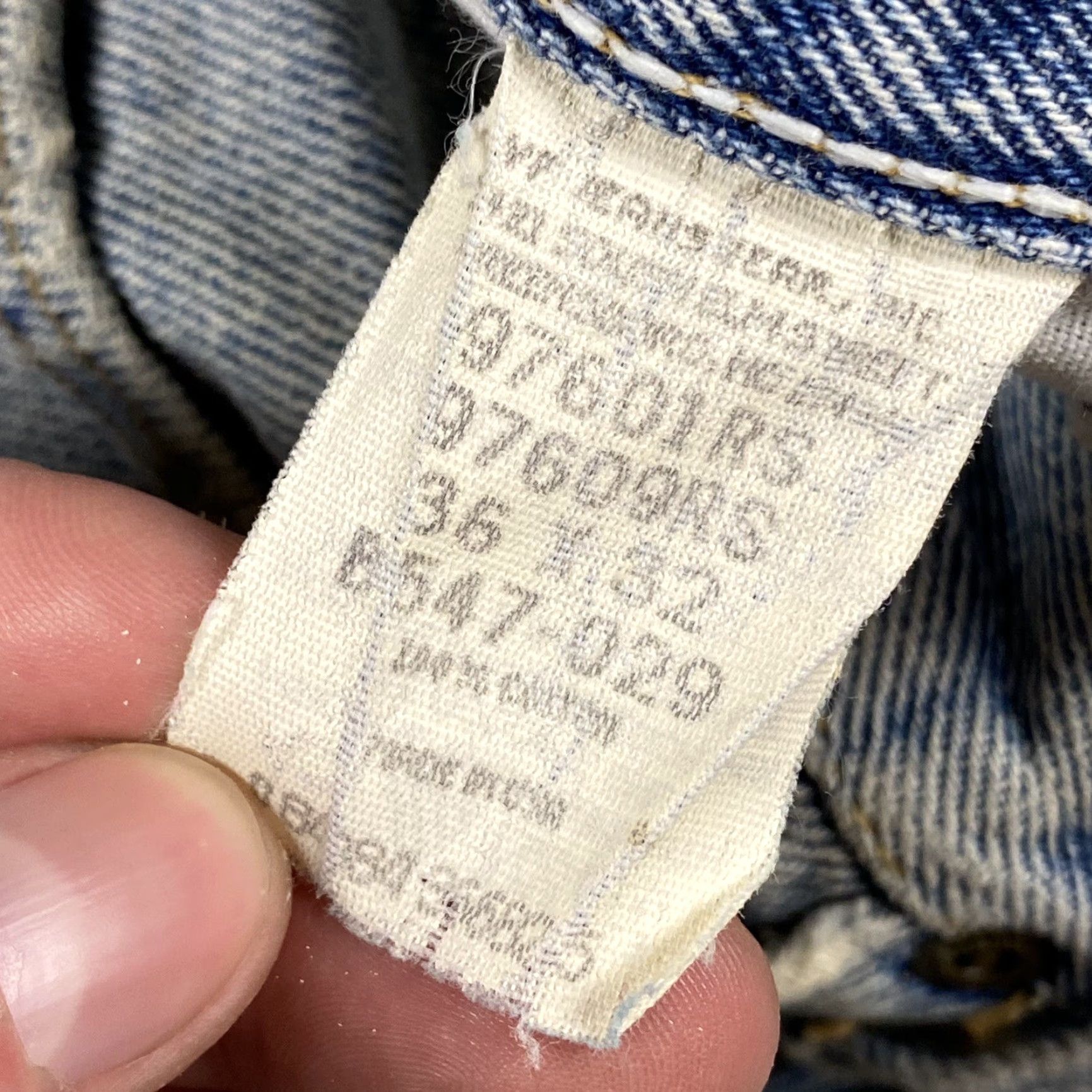 Wrangler VINTAGE Wrangler Jeans Denim 34x30 Tapered Distressed Light Wash 90s Western Mens Regular 34W 30L Size US 34 / EU 50 - 3 Thumbnail