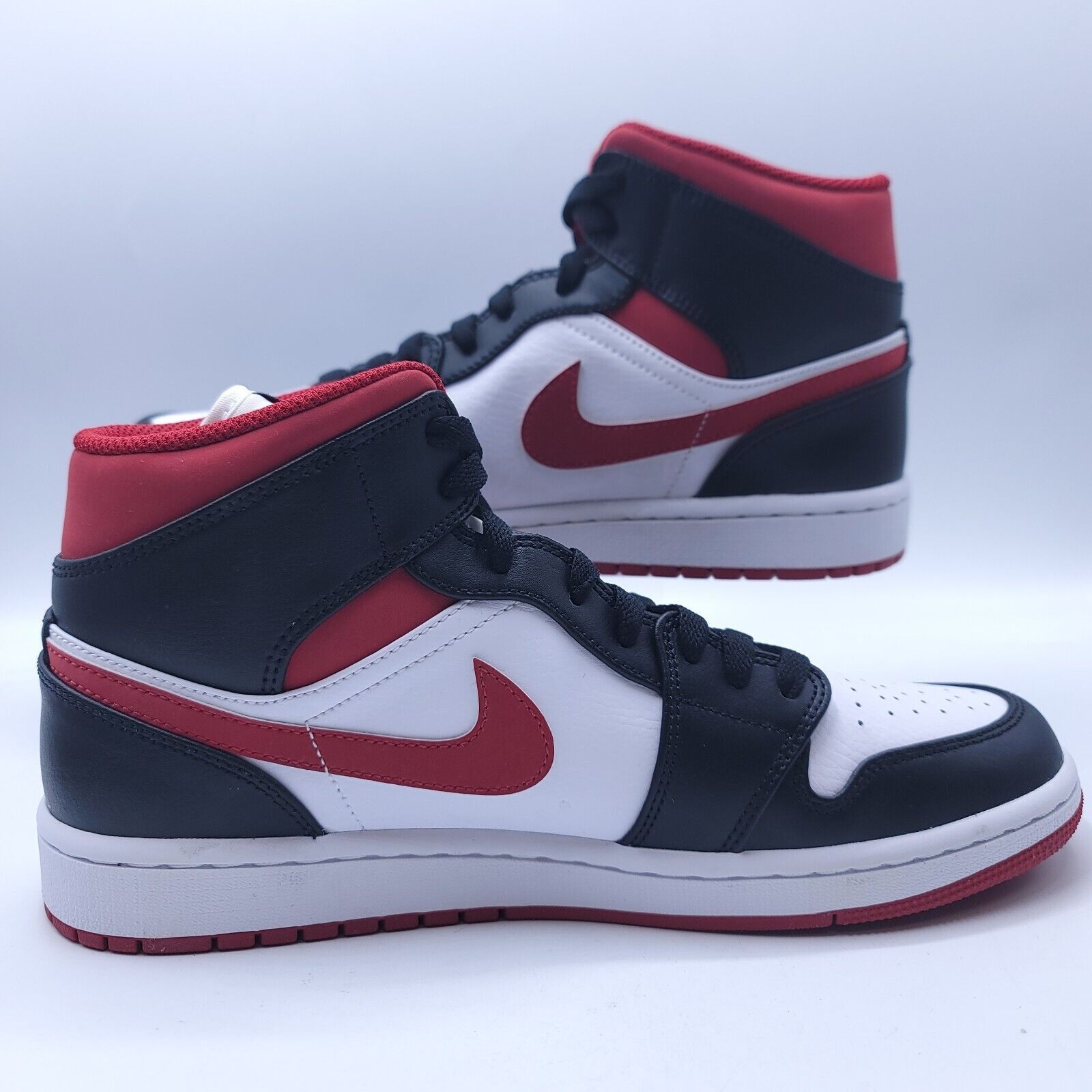 Nike Nike Air Jordan 1 Mid Basketball Shoe Mens Size 9 554724-122 Size US 9 / EU 42 - 6 Thumbnail