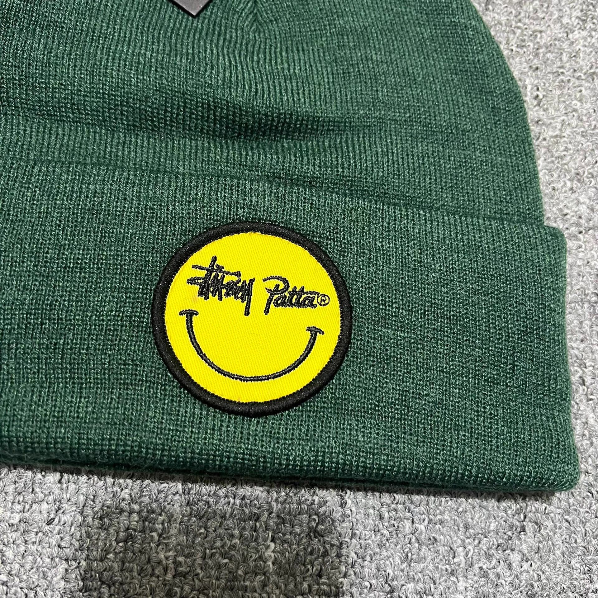 Stussy Stussy x Patta Medal Smile Embroidered Logo Knit Beanie Q7 Size ONE SIZE - 2 Thumbnail