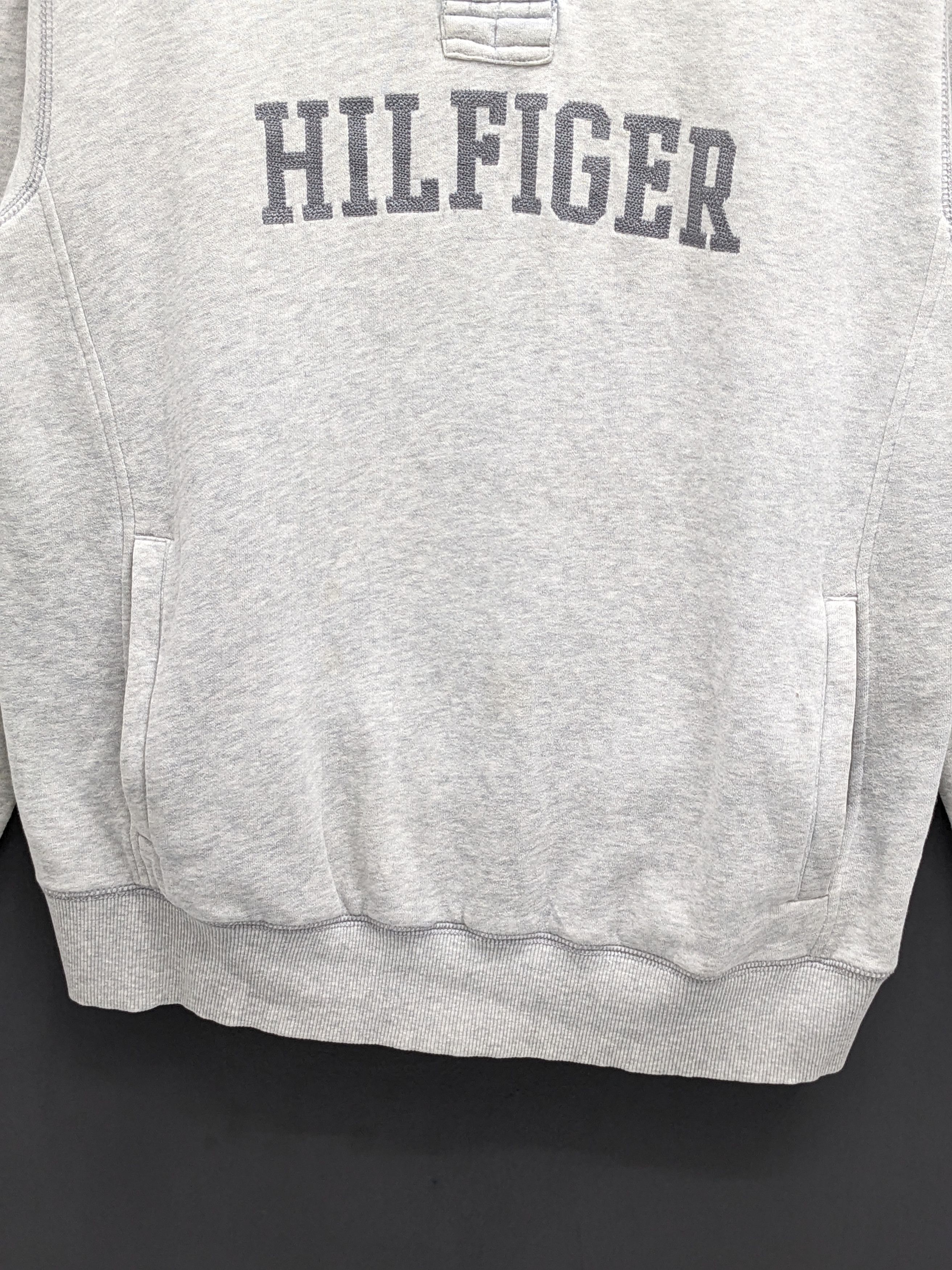 Tommy Hilfiger VINTAGE TOMMY HILFIGER HALF ZIPPER SWEATSHIRT Size US L / EU 52-54 / 3 - 4 Thumbnail