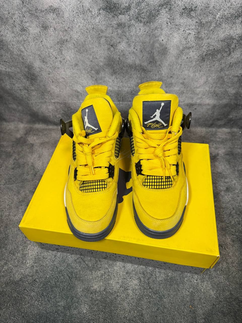 Jordan Brand Size 8 | Jordan 4 Lightning With Box | Pre-Owned Size US 8 / EU 41 - 2 Thumbnail