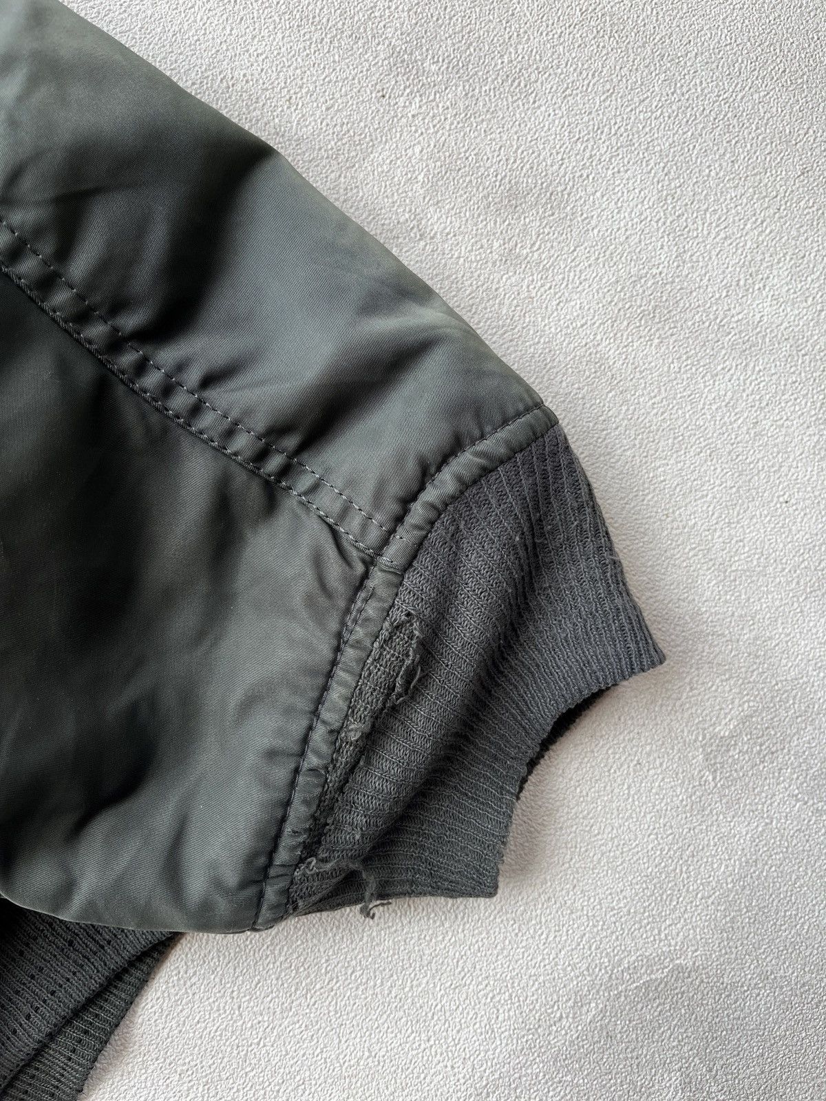 Alpha Industries Vintage 80s Alpha Industries MA-1 Flight Jacket USAF Size US L / EU 52-54 / 3 - 6 Thumbnail