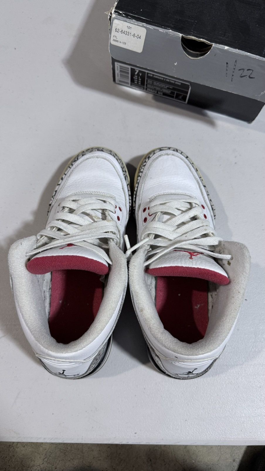 Jordan Brand Jordan 3 ( White Cements 10’ ) Size US 7 / EU 40 - 6 Thumbnail