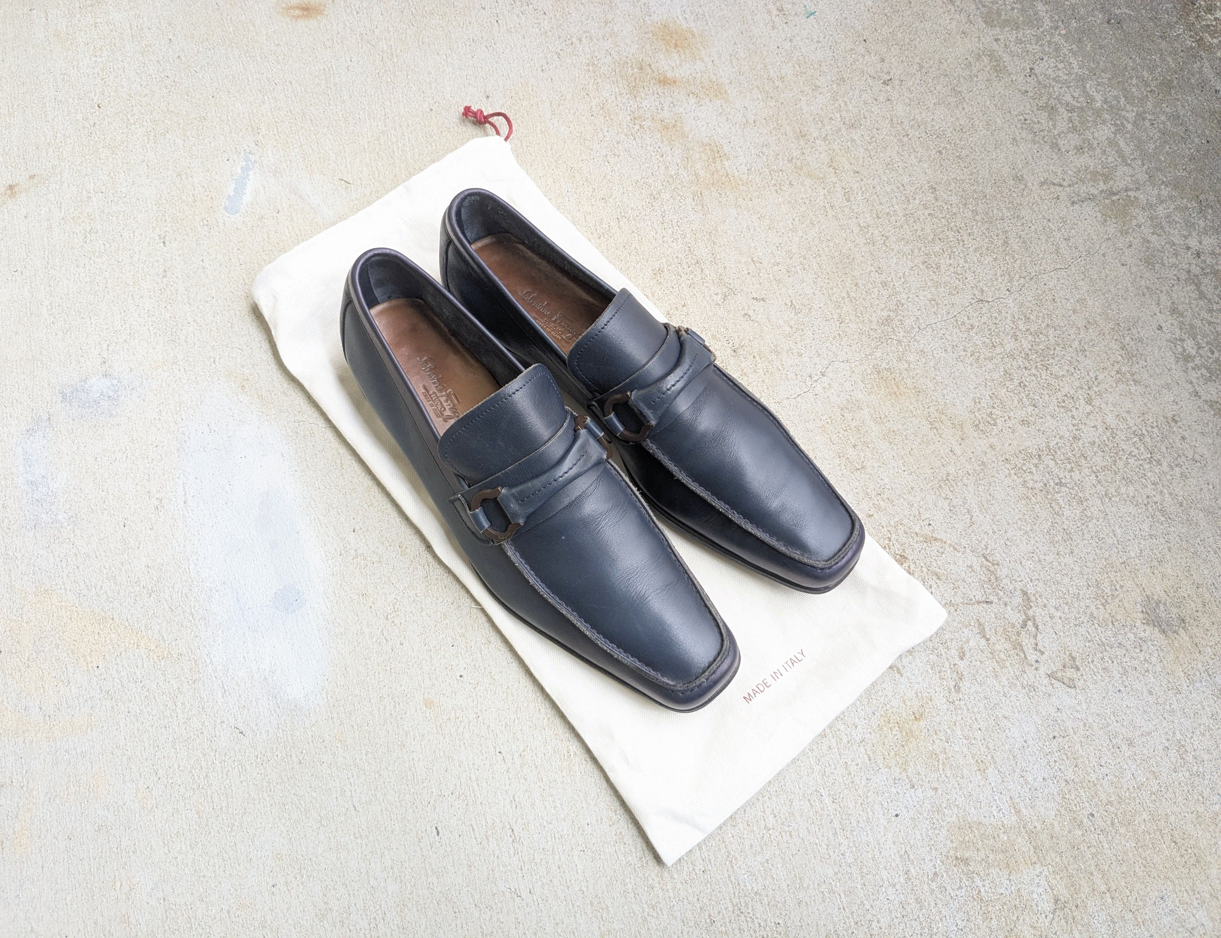 Salvatore Ferragamo Salvatore Ferragamo Loafers Navy Blue Leather 8.5 Size US 8.5 / EU 41-42 - 1 Thumbnail