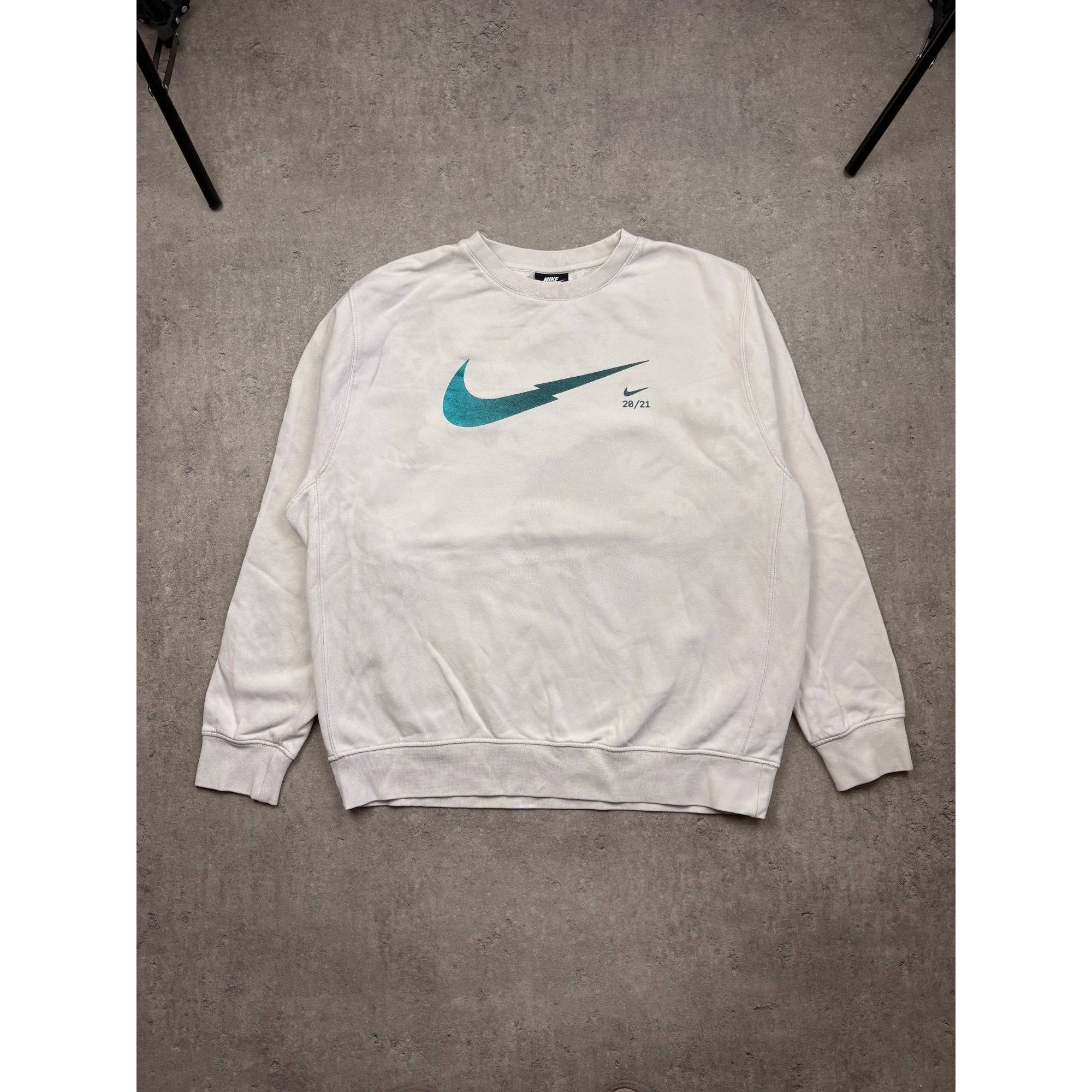 Nike Nike Sportswear 20/21 Lightning Swoosh Crewneck Sweatshirt M Size US XL / EU 56 / 4 - 1 Thumbnail