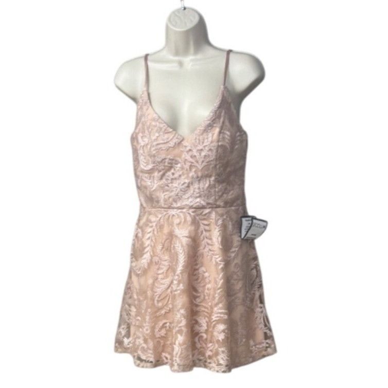 Other Speechless Juniors' Shimmer Embroidered Fit & Flare Dress Nu Size ONE SIZE - 1 Thumbnail